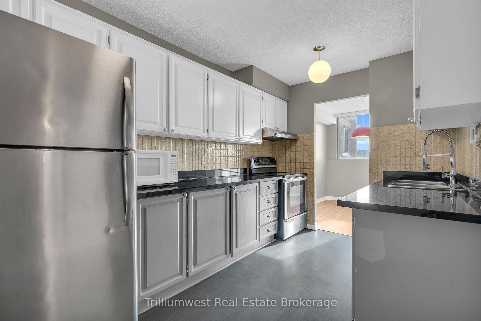 375 King Street Unit 1003 photo 11
