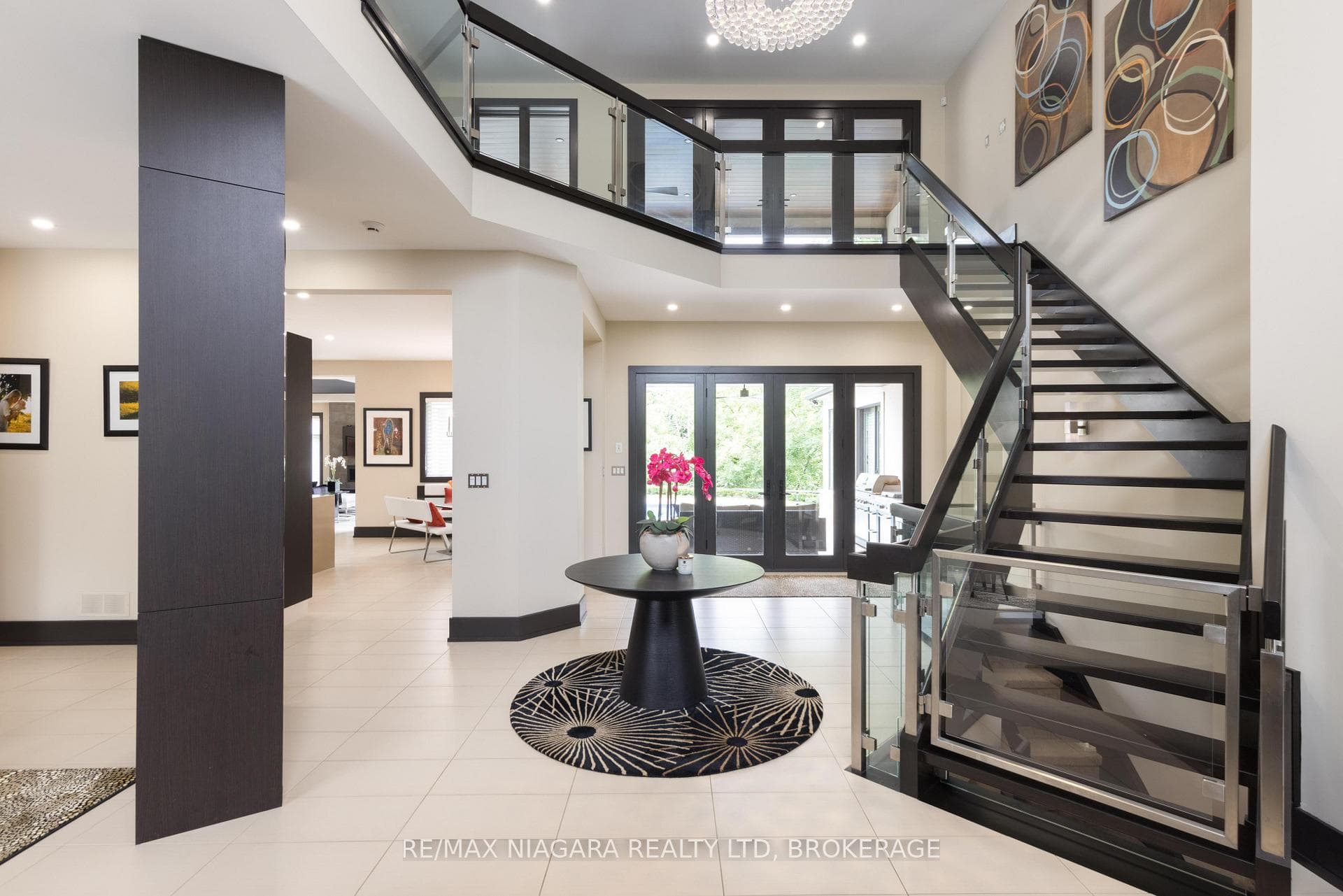 362 Niagara Boulevard photo 10