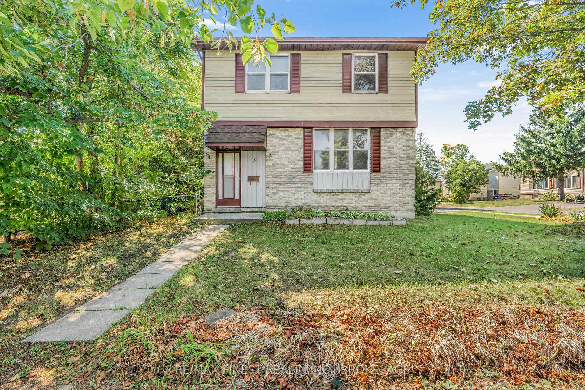 3 Foster Street photo 1