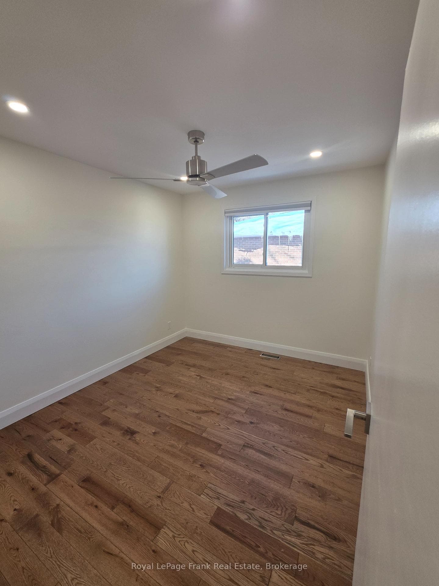 660A Chipmunk Street photo 14