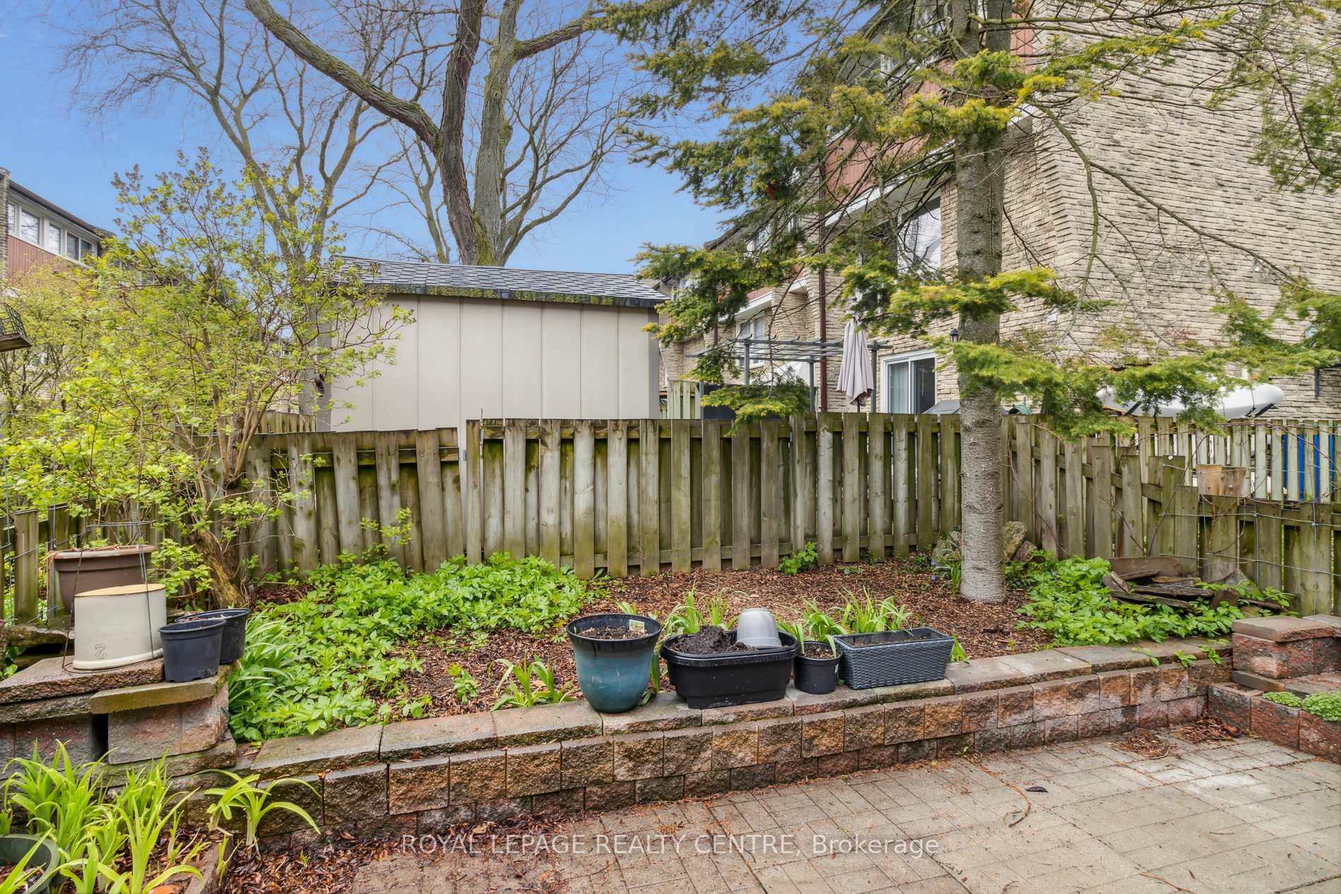 915 Inverhouse Drive Unit 82 photo 23