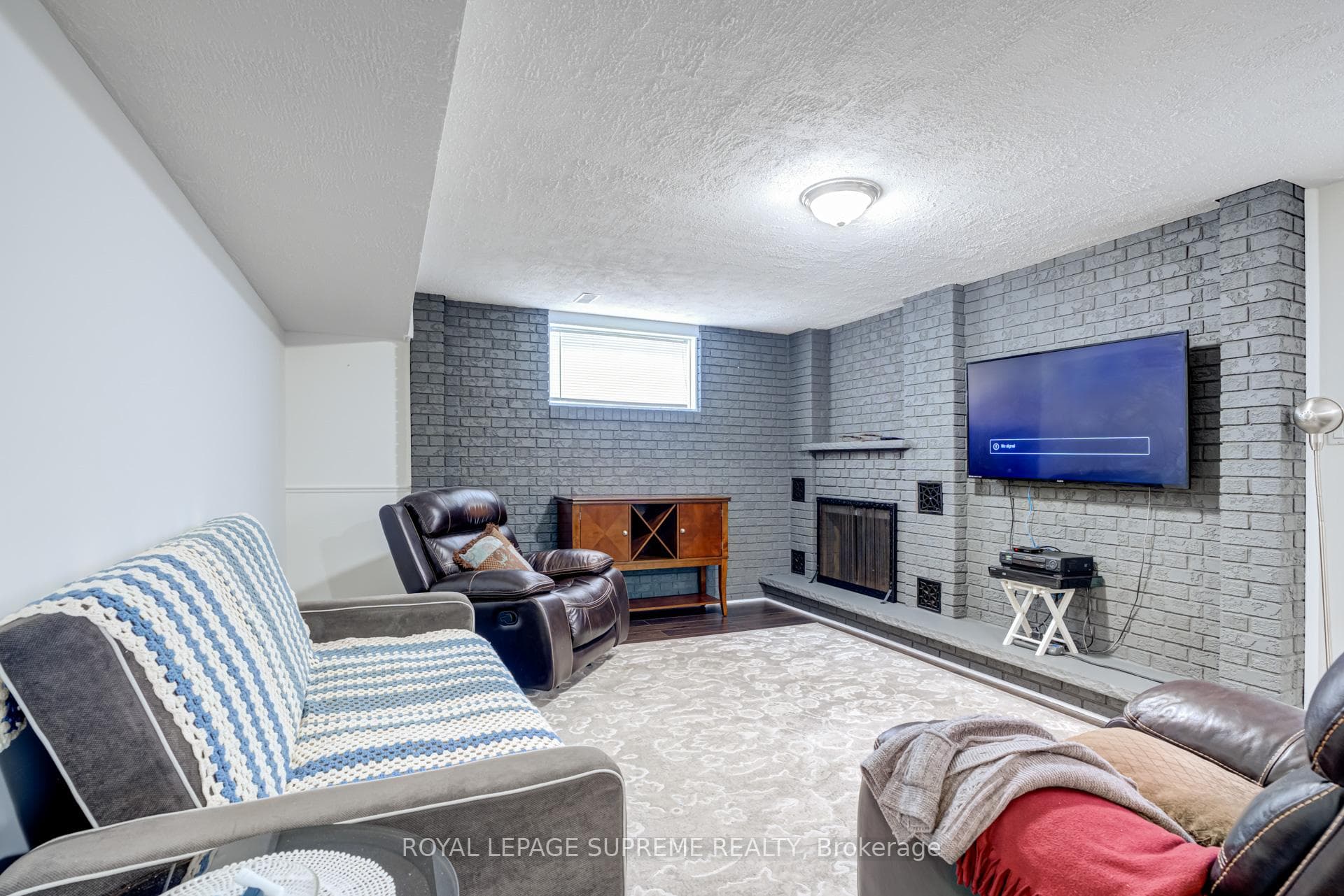 54 Ellerby Square photo 24