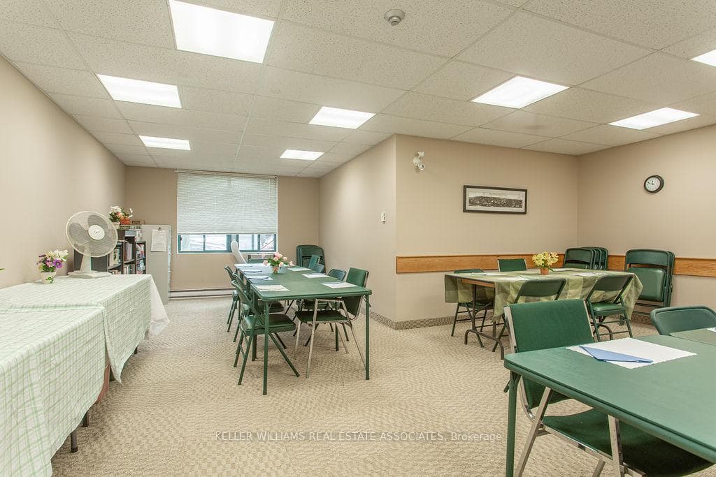 5 Ogilvie Street Unit 407 photo 22