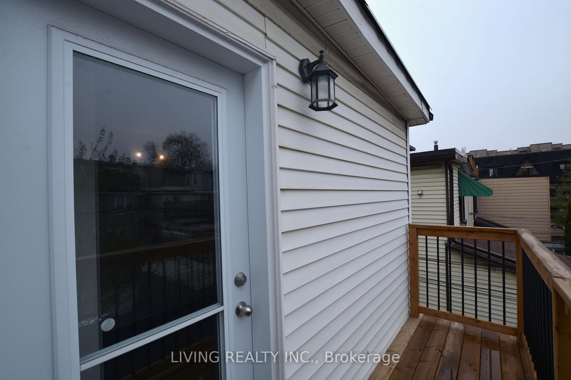 176 Broadview Avenue Unit 2nd Fl photo 8