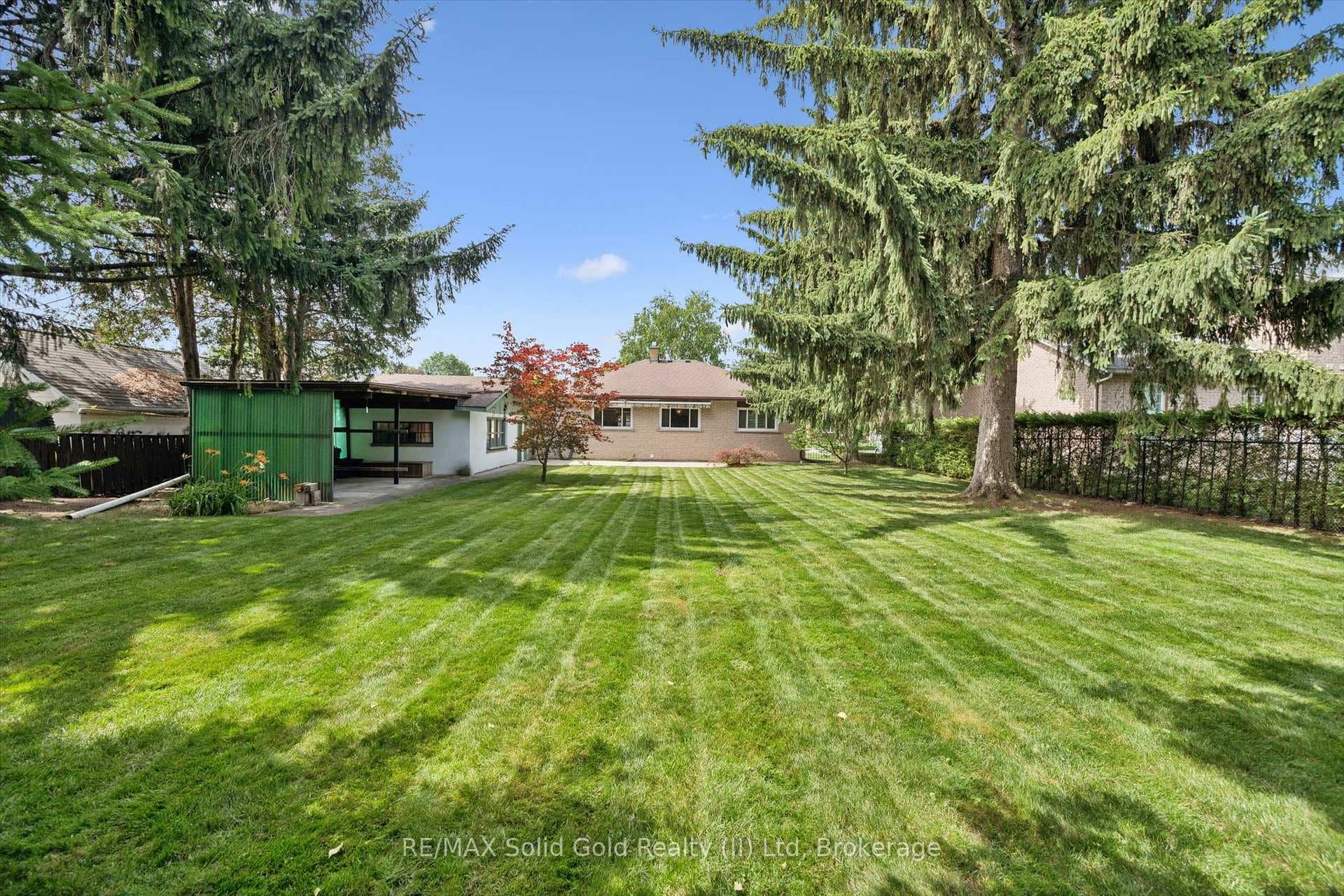 164 Bridge Street photo 34