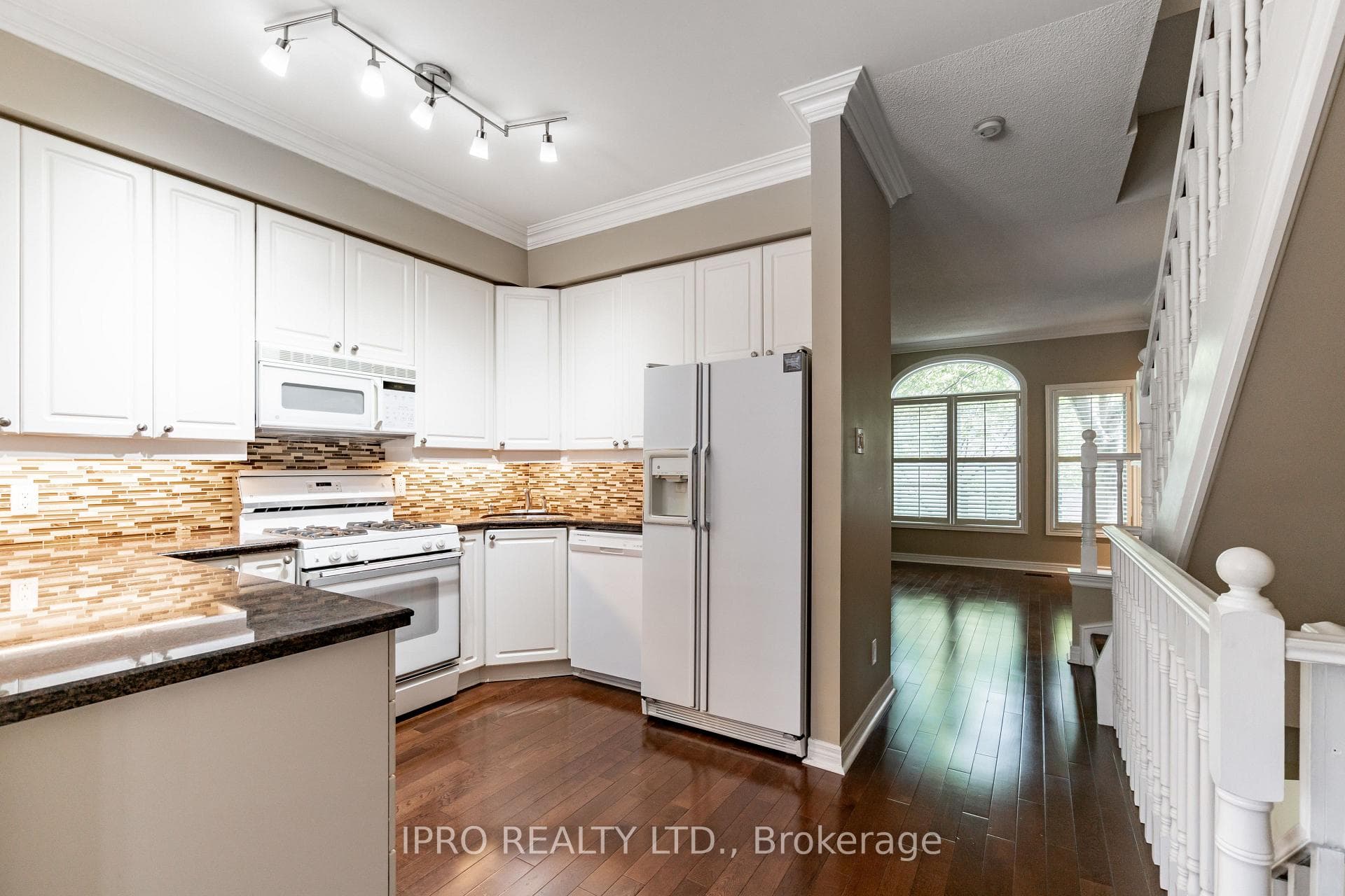 155 Grand Avenue Unit 3 photo 5