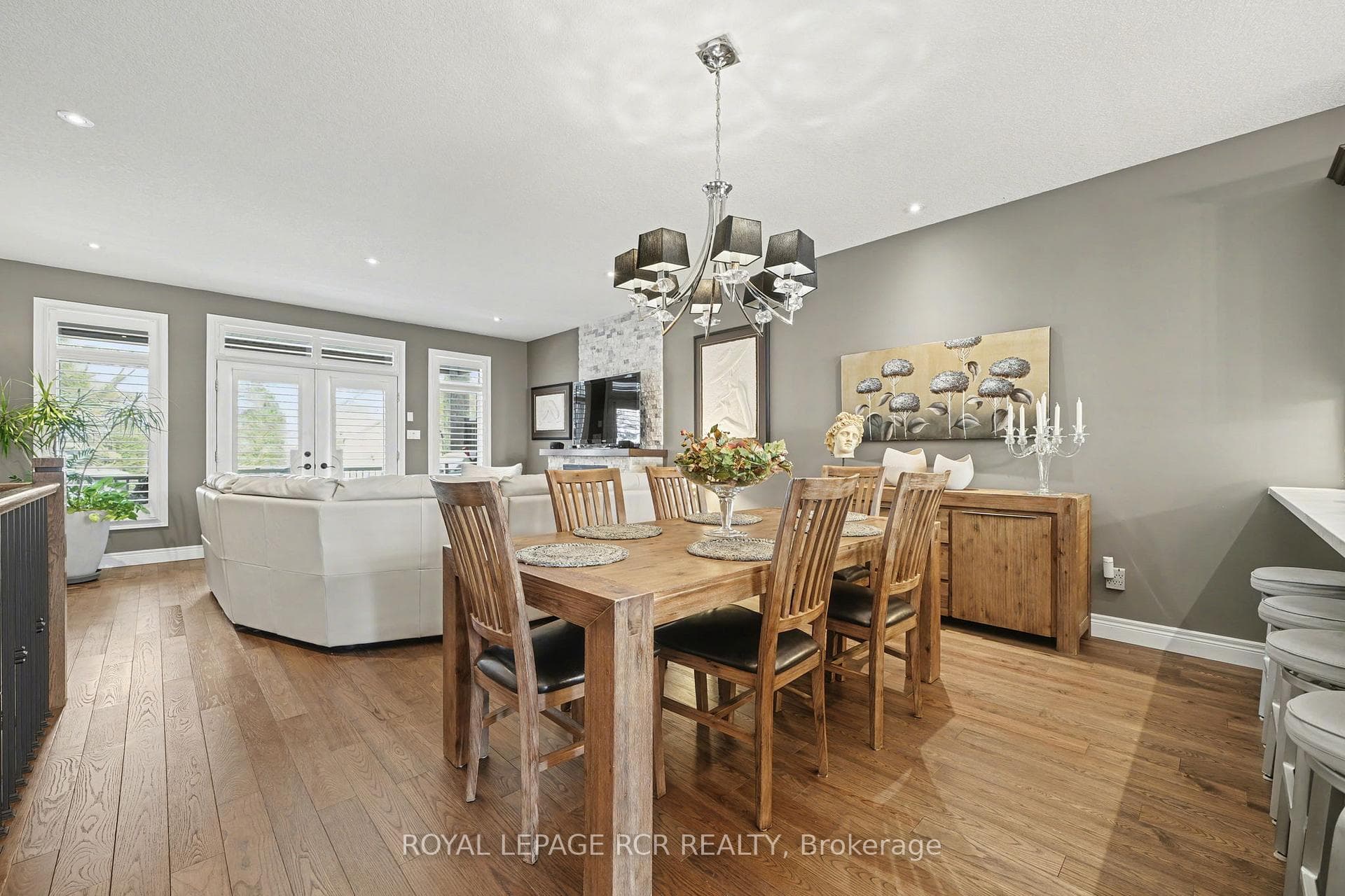 111 Taylor Drive photo 14