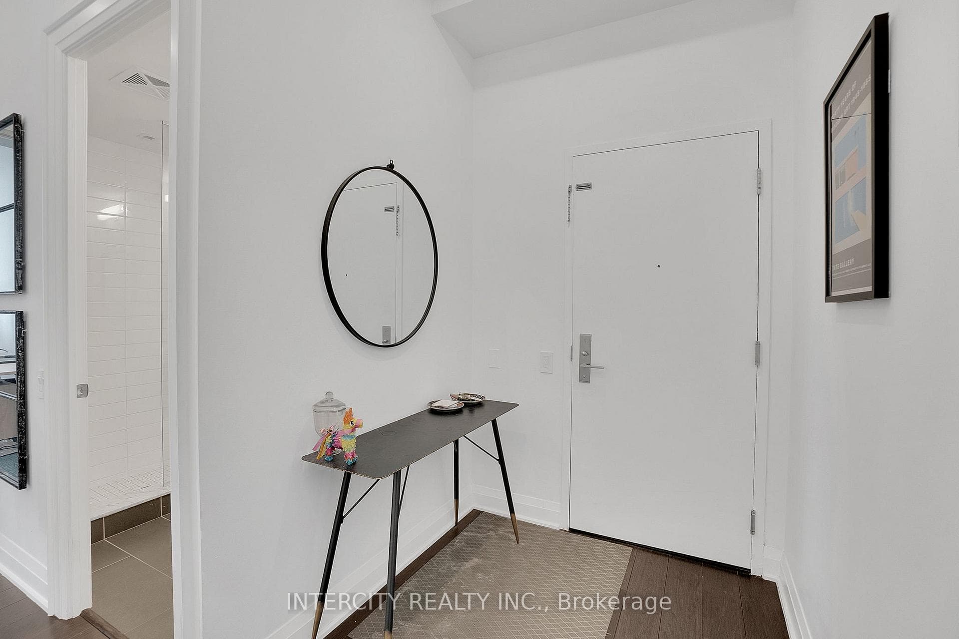83 Redpath Avenue Unit PH2104 photo 4