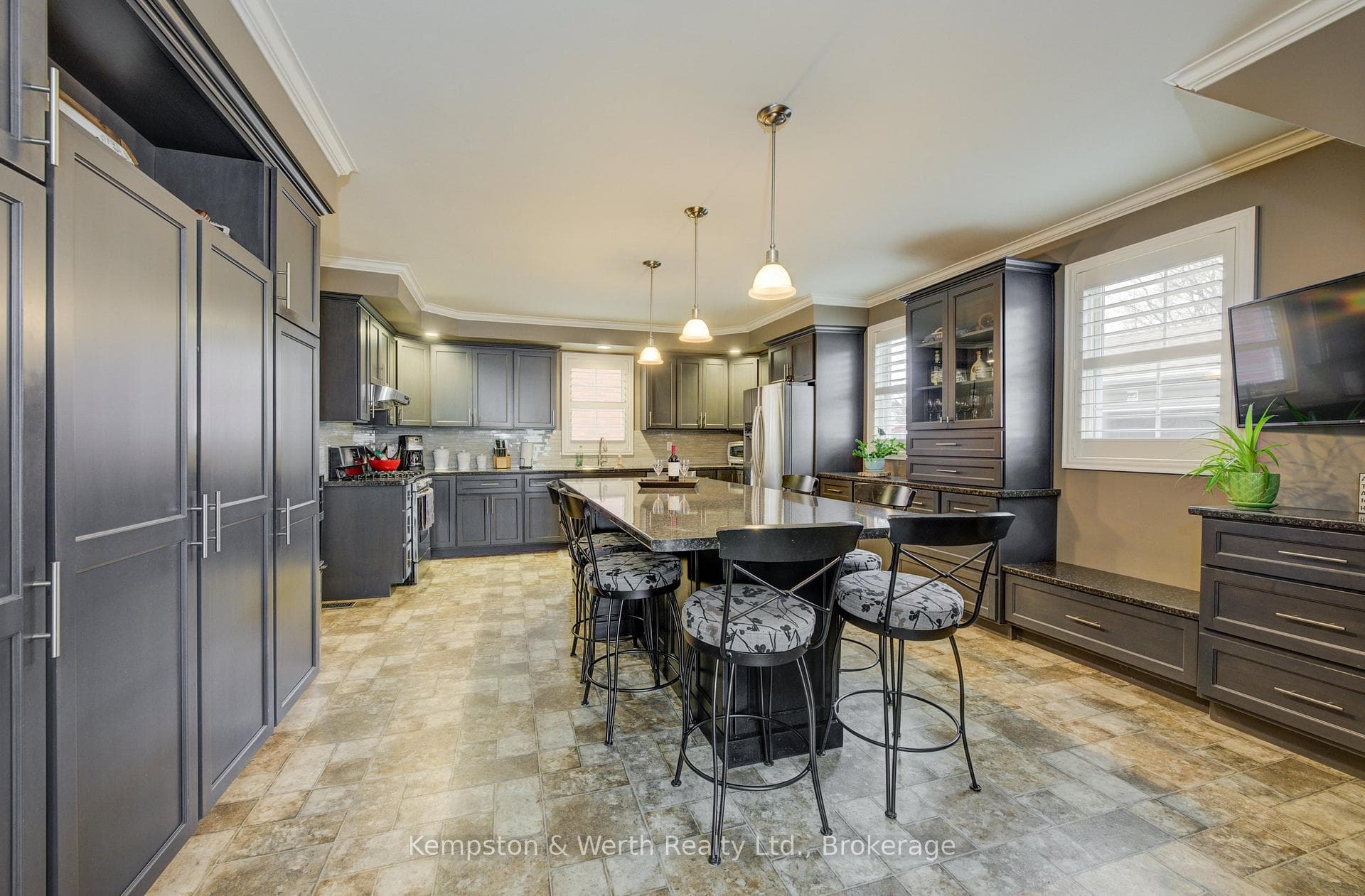 345 Livingstone Avenue photo 15