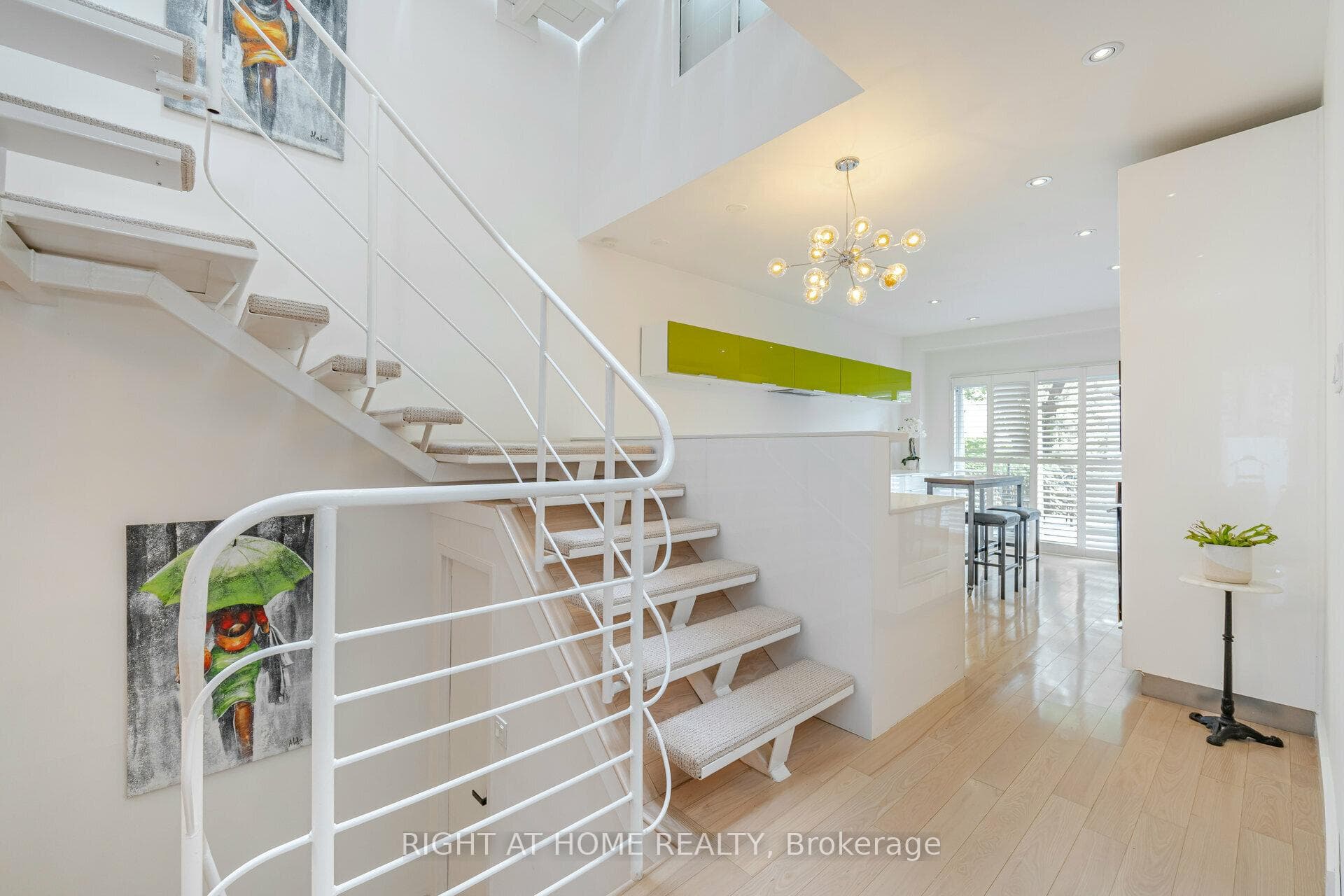 265 Berkeley Street photo 11