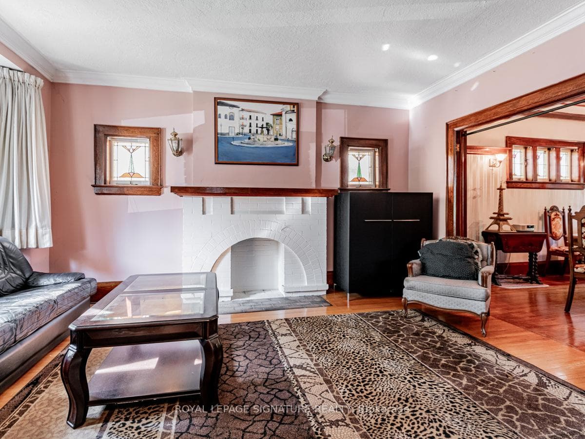 55 Pinewood Avenue photo 3