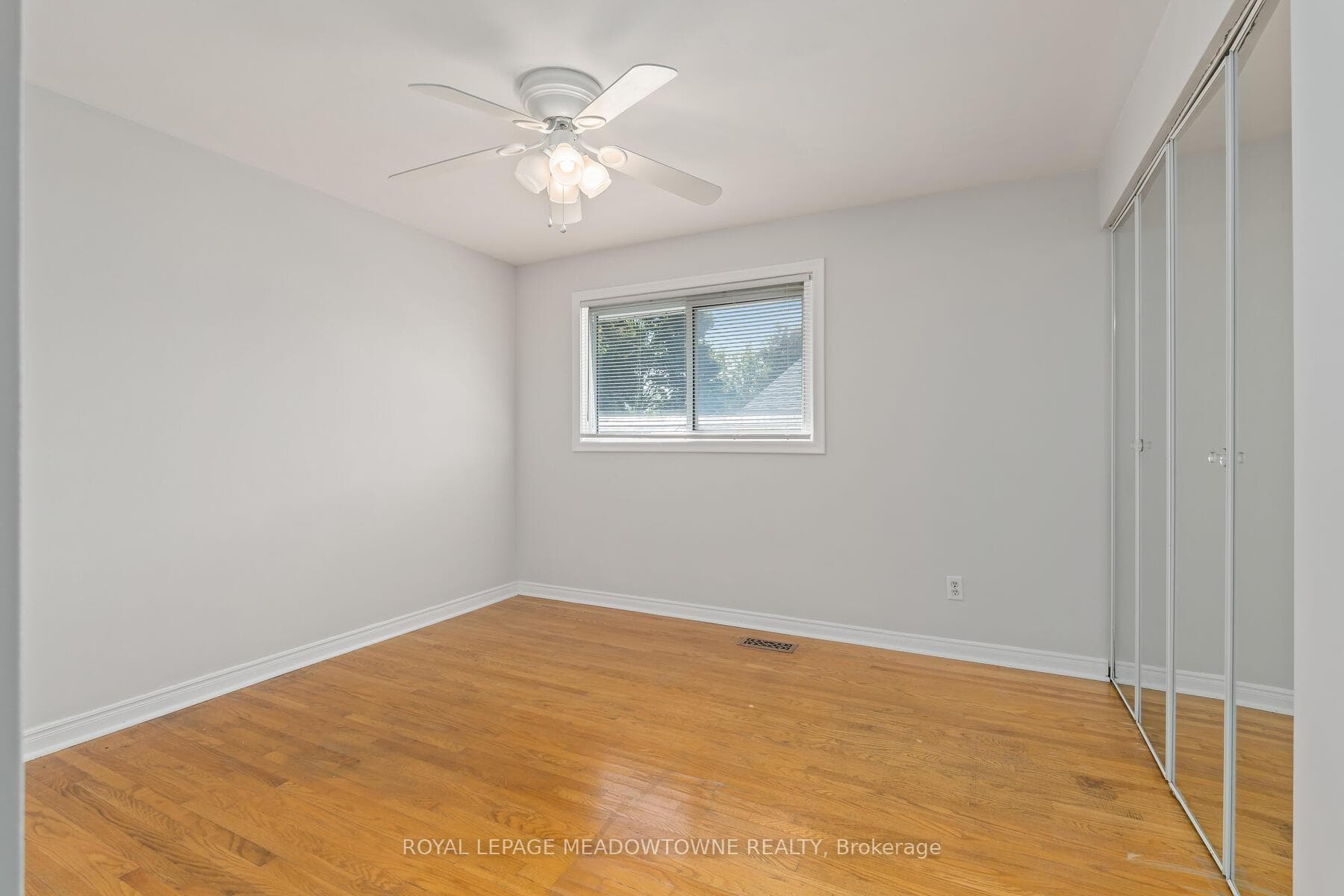 2 Raylawn Crescent photo 15
