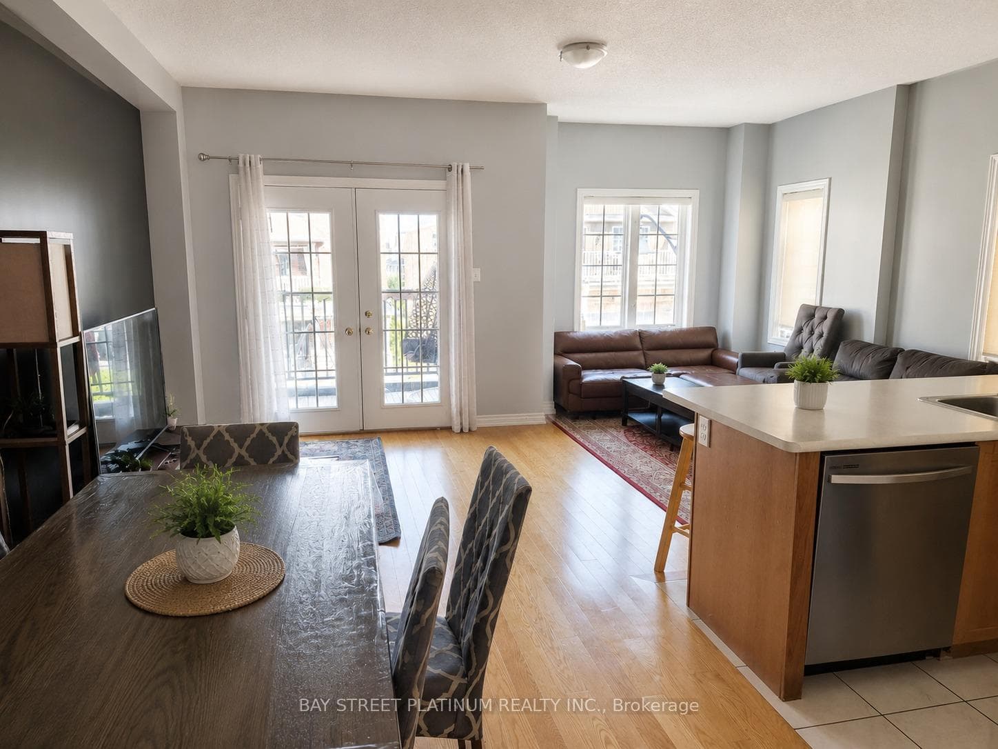 54-6 Nisbet Boulevard photo 8