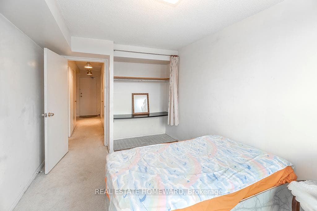 4060 Lawrence Avenue Unit 505 photo 17