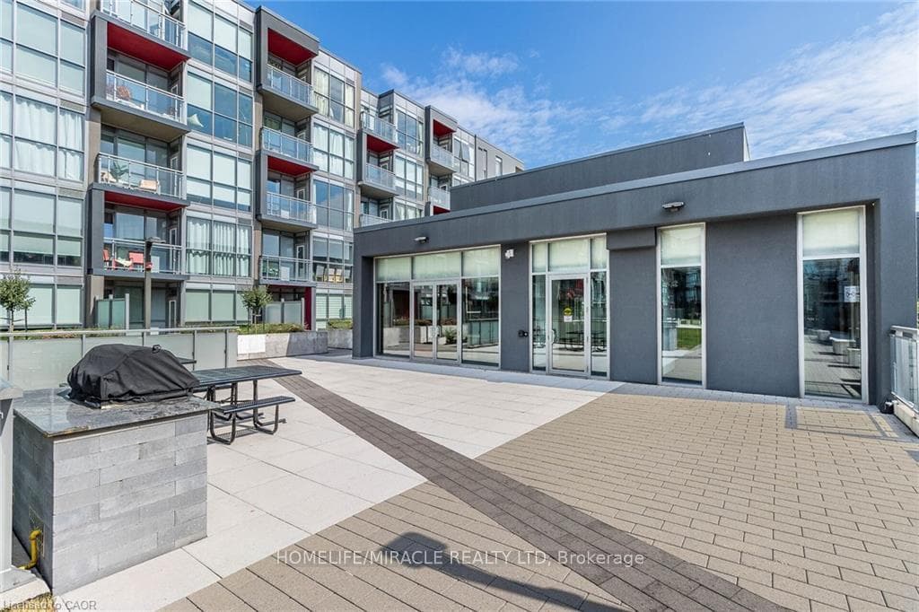 5240 Dundas Street Unit B414 photo 26