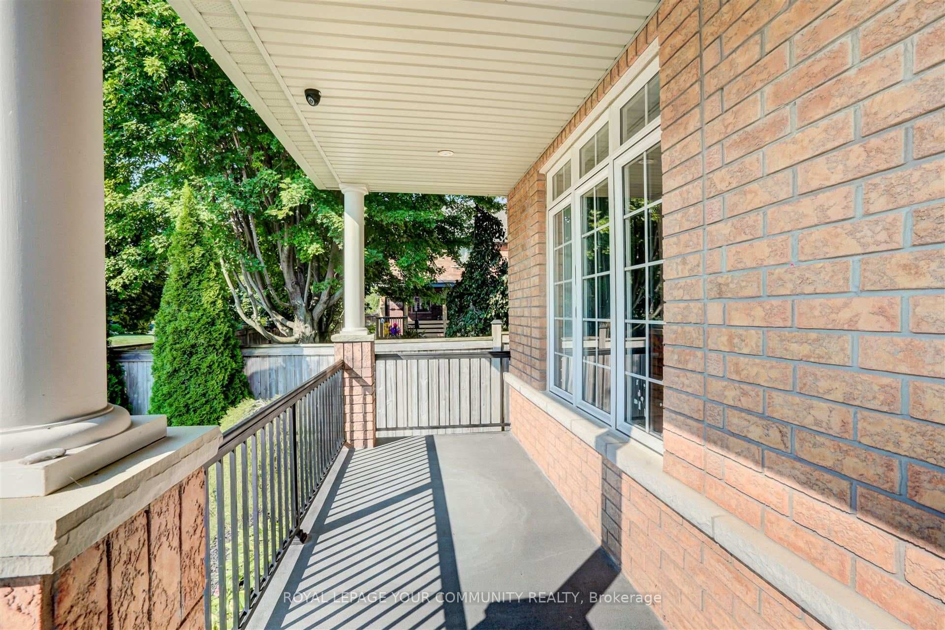 17 Rosena Lane photo 2