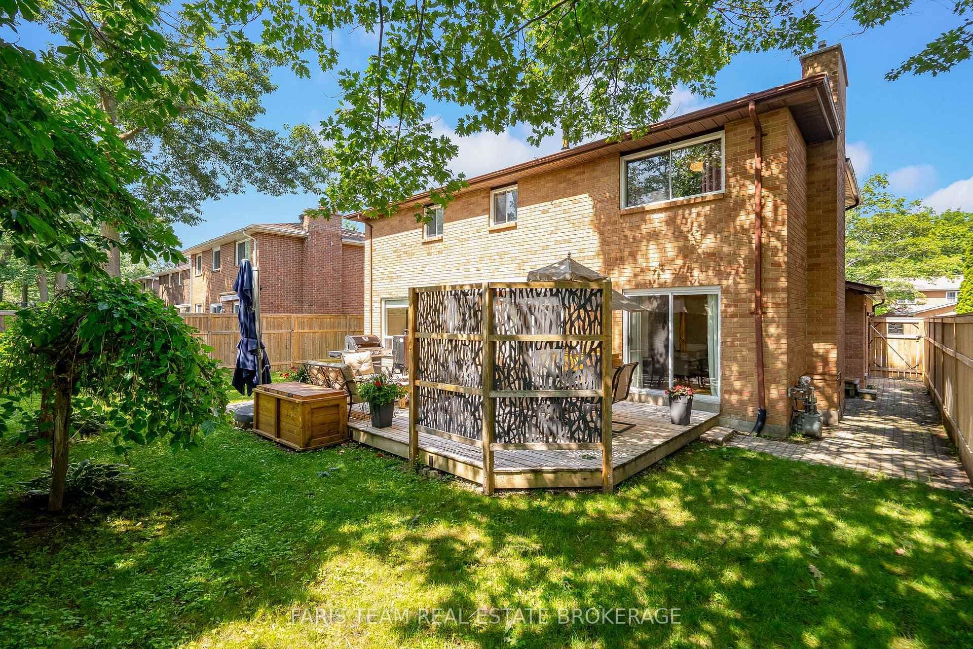 55 Oakridge Drive photo 42