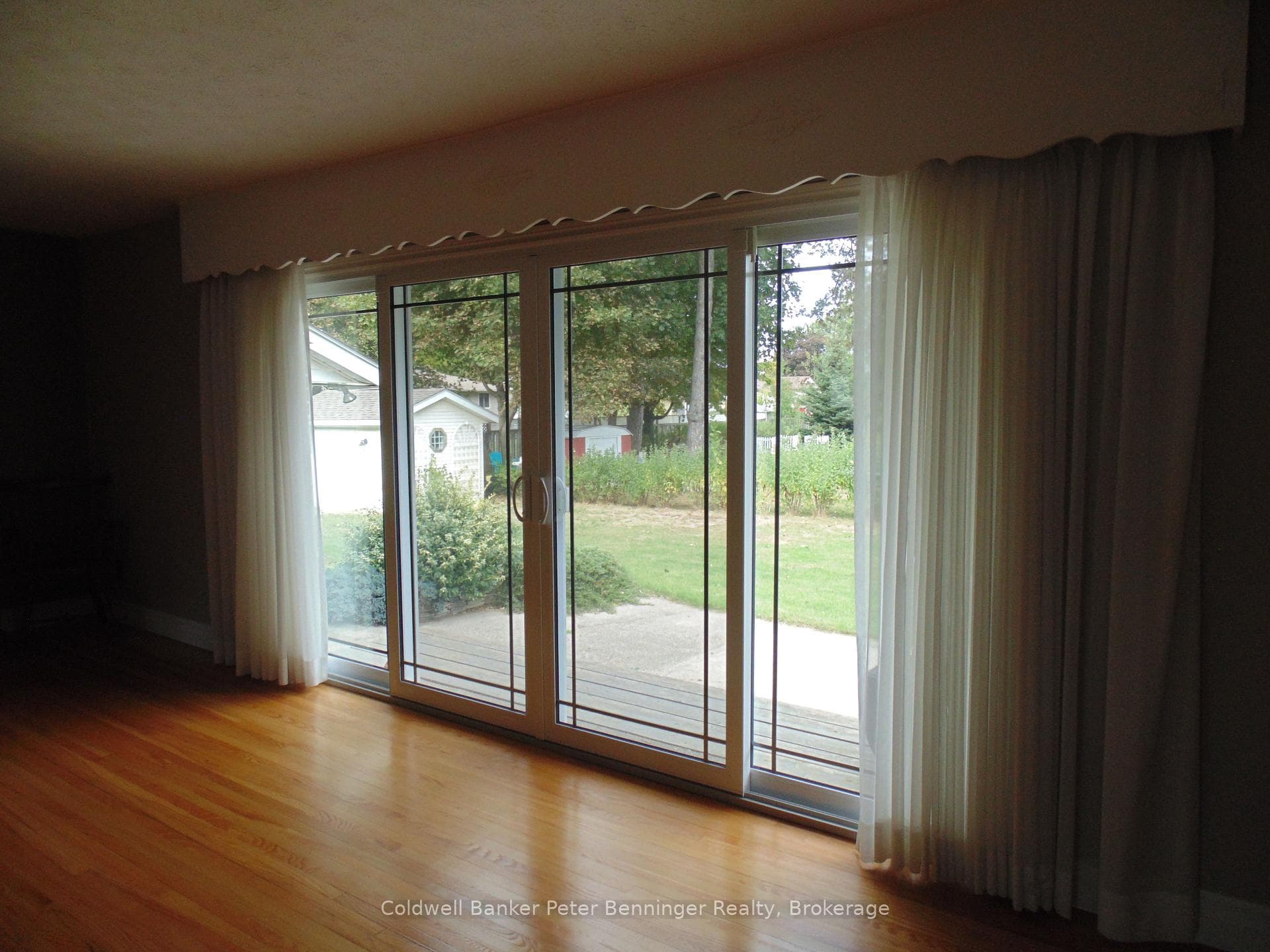 649 Drummond Drive photo 16