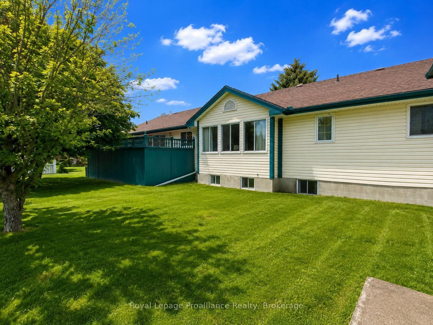 88 Westwind Crescent photo 40