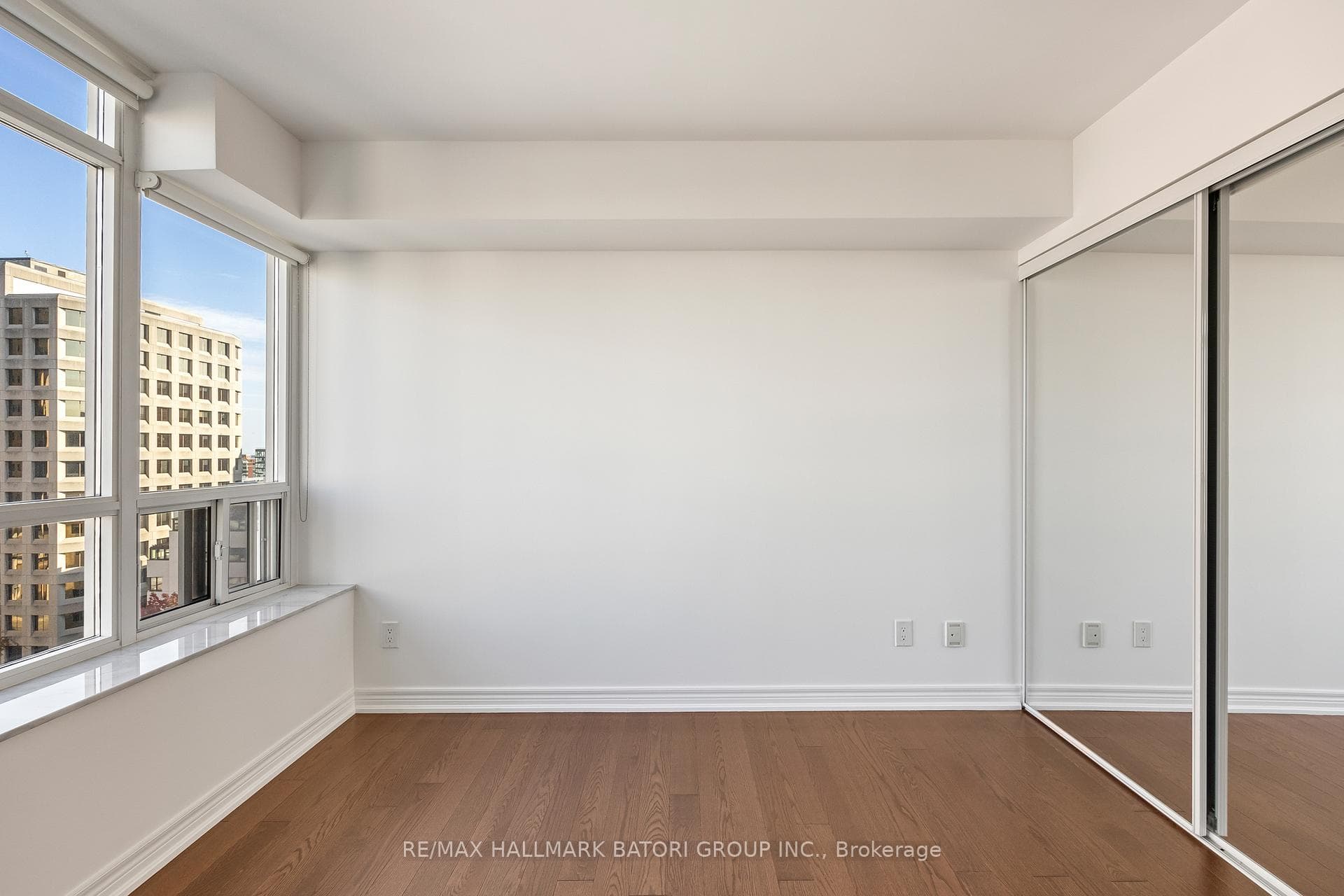 60 St Clair Avenue Unit 1103 photo 17