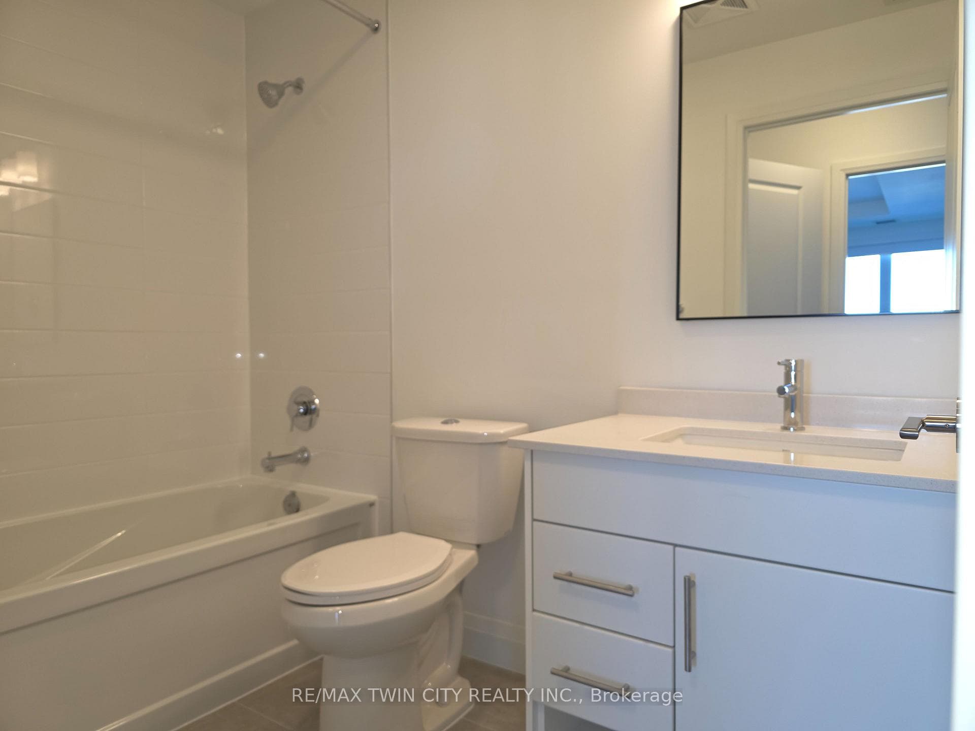 1333 Weber Street Unit 610 photo 4