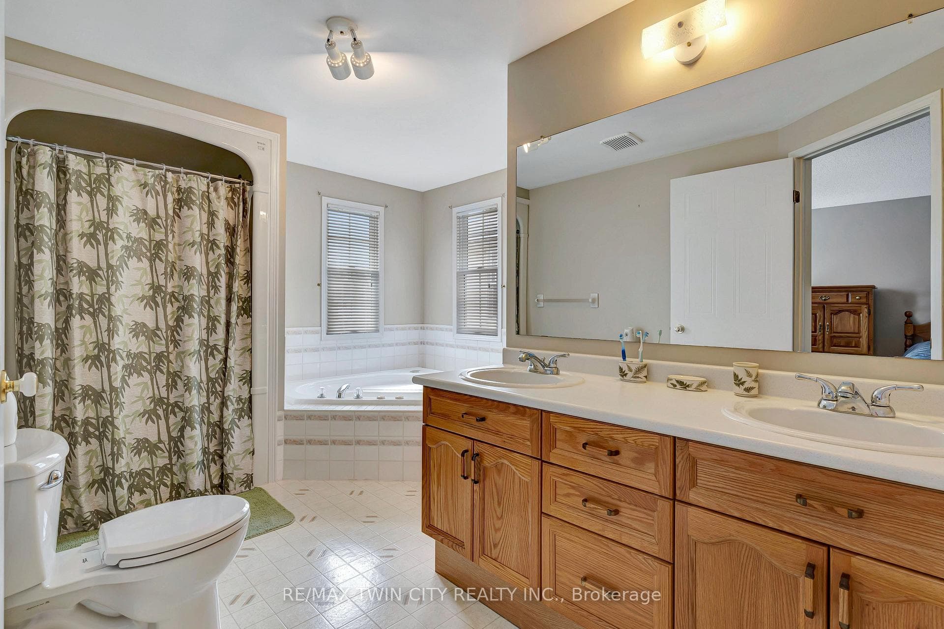 172 Auburn Drive photo 22