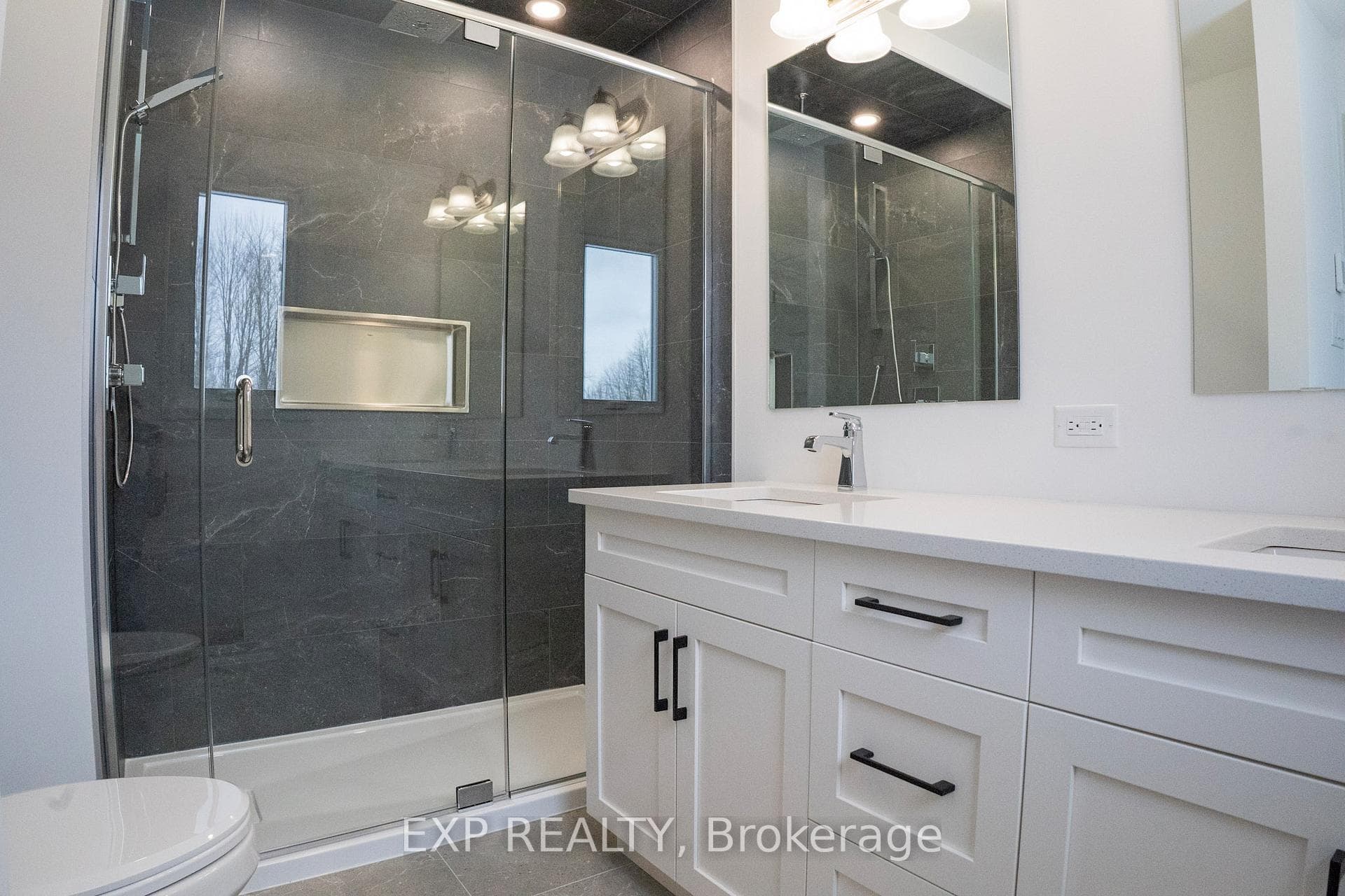 144 Giroux Street photo 44