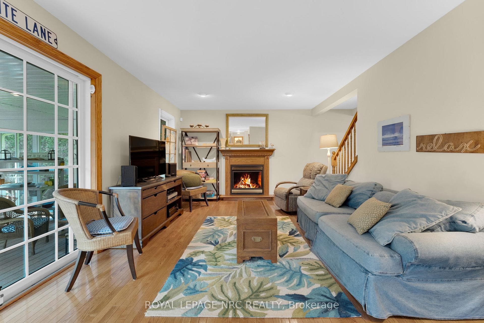 331 Cherryhill Boulevard photo 17