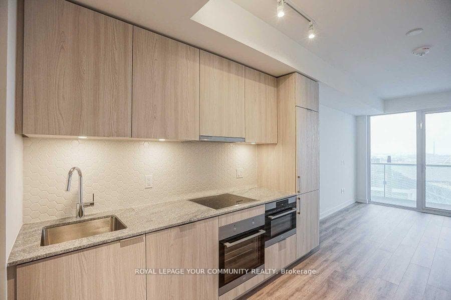 15 Queens Quay Unit 2210 photo 7