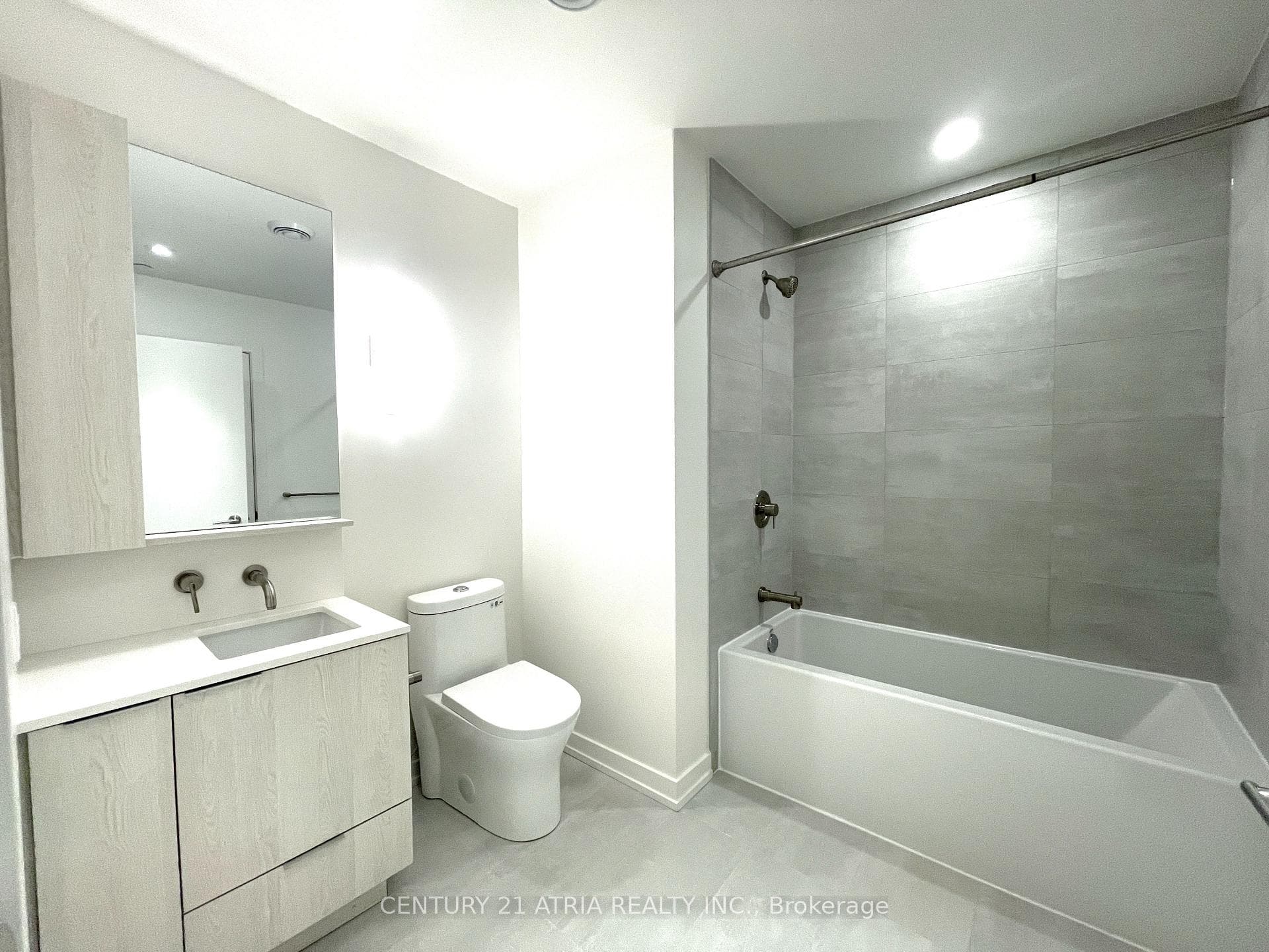 110 Broadway Avenue Unit 1203 photo 8