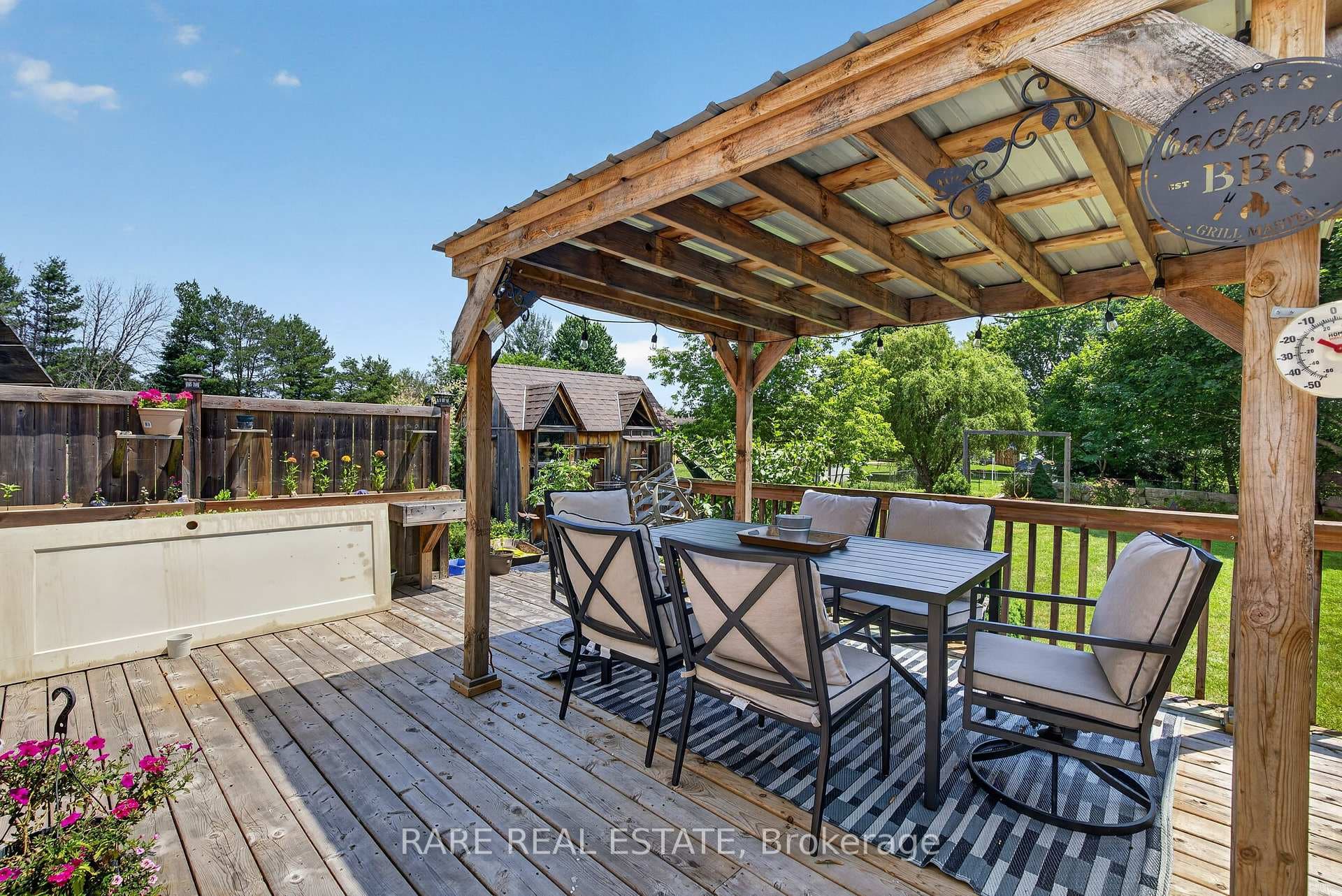 Pergola covered with a tin roof