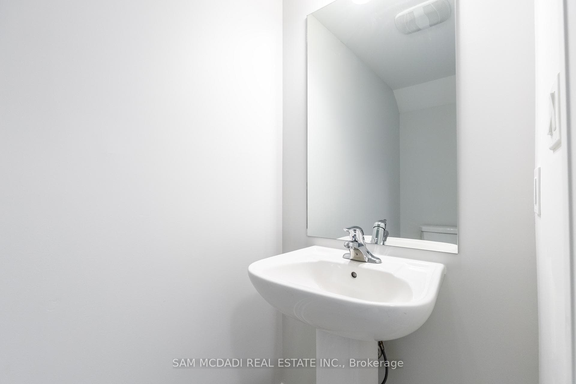 26 Humberstone Drive photo 11
