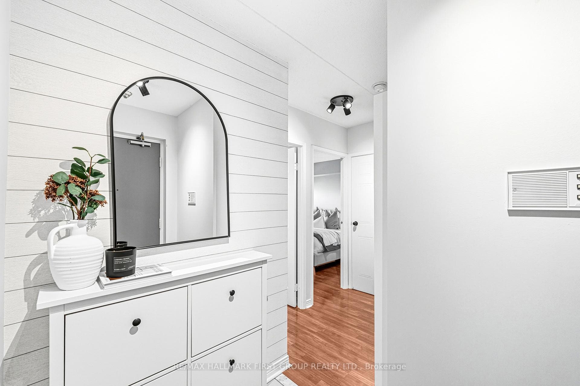144 Queen Street Unit 604 photo 17