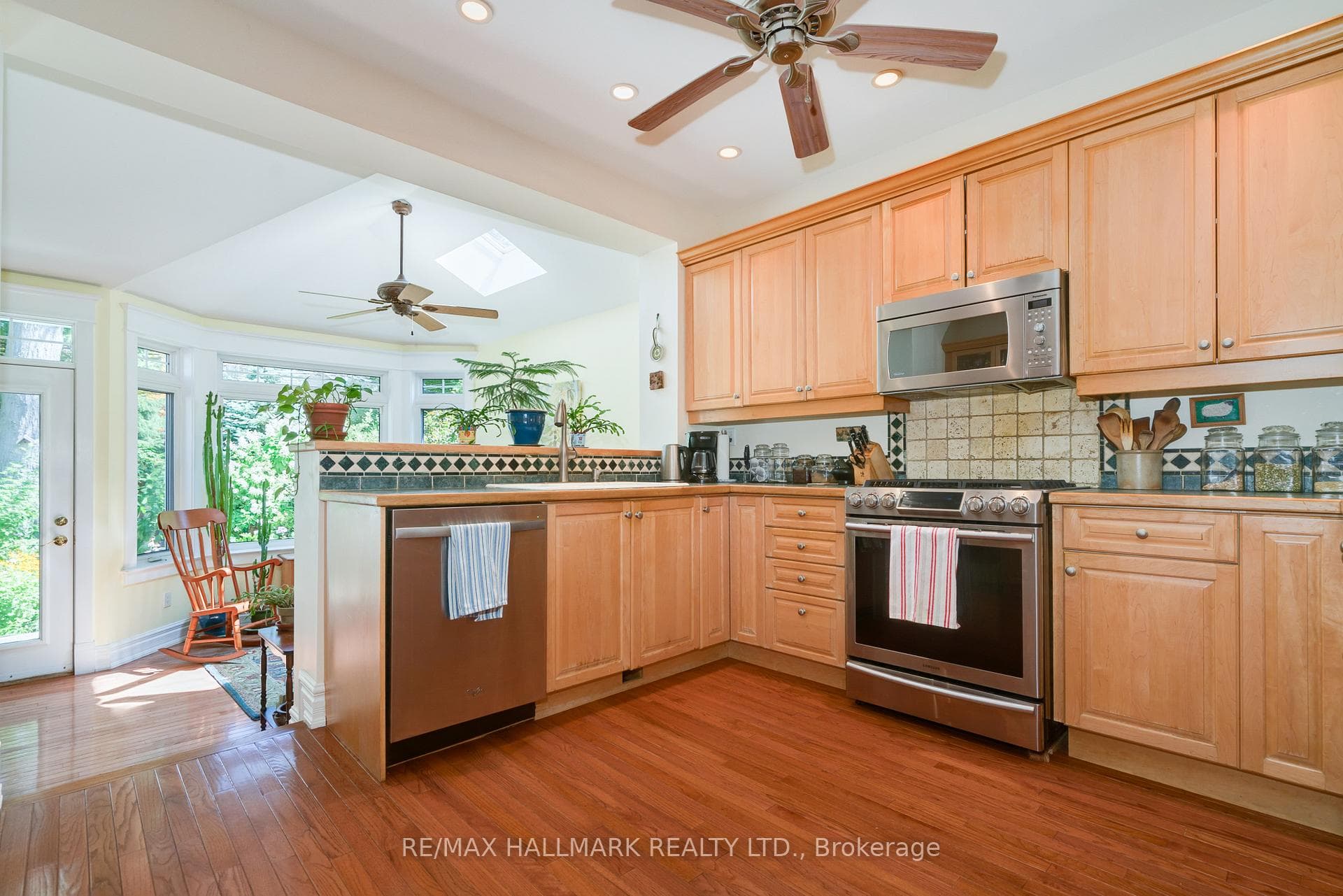 177 Wineva Avenue photo 10