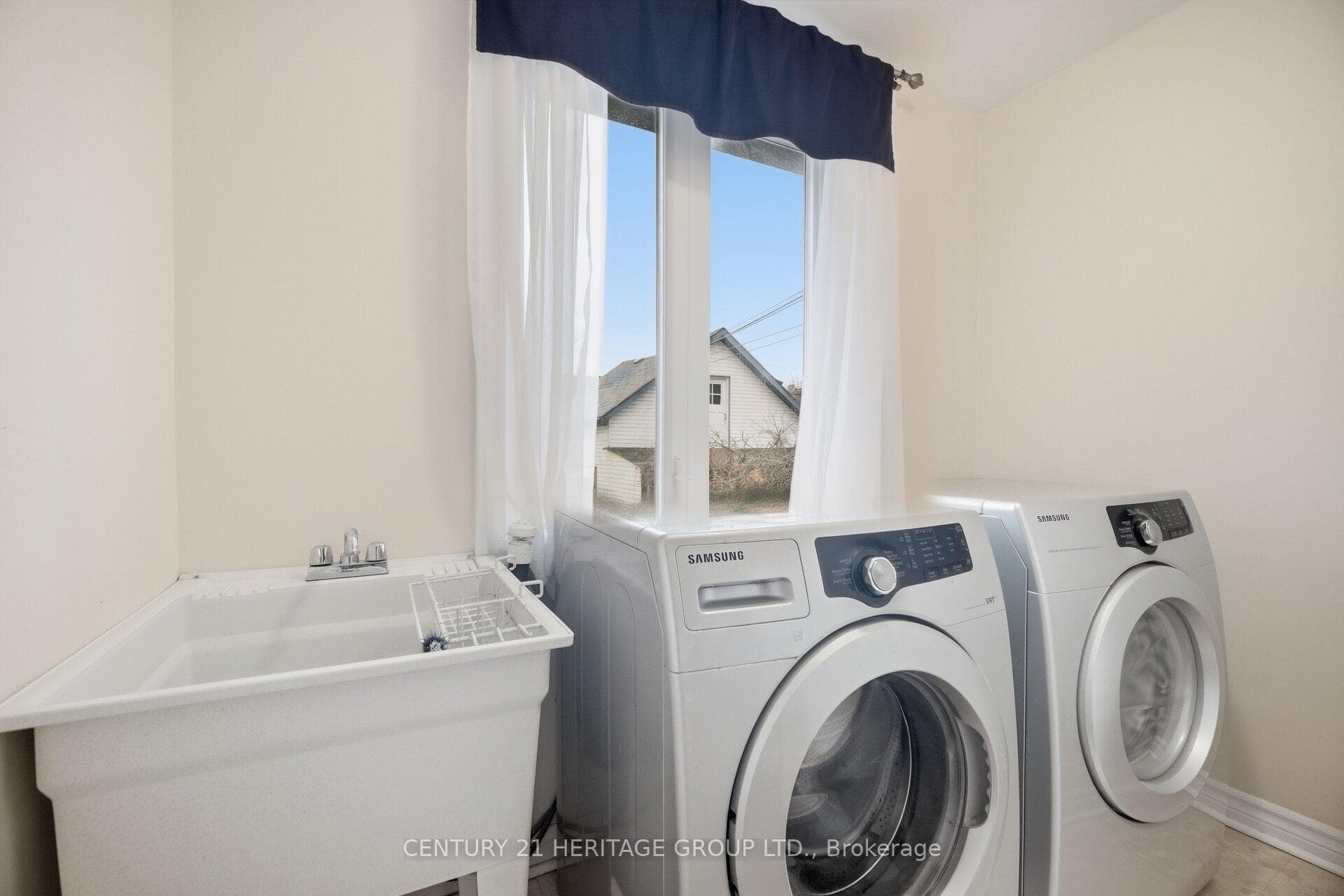 151 Perth Avenue photo 23