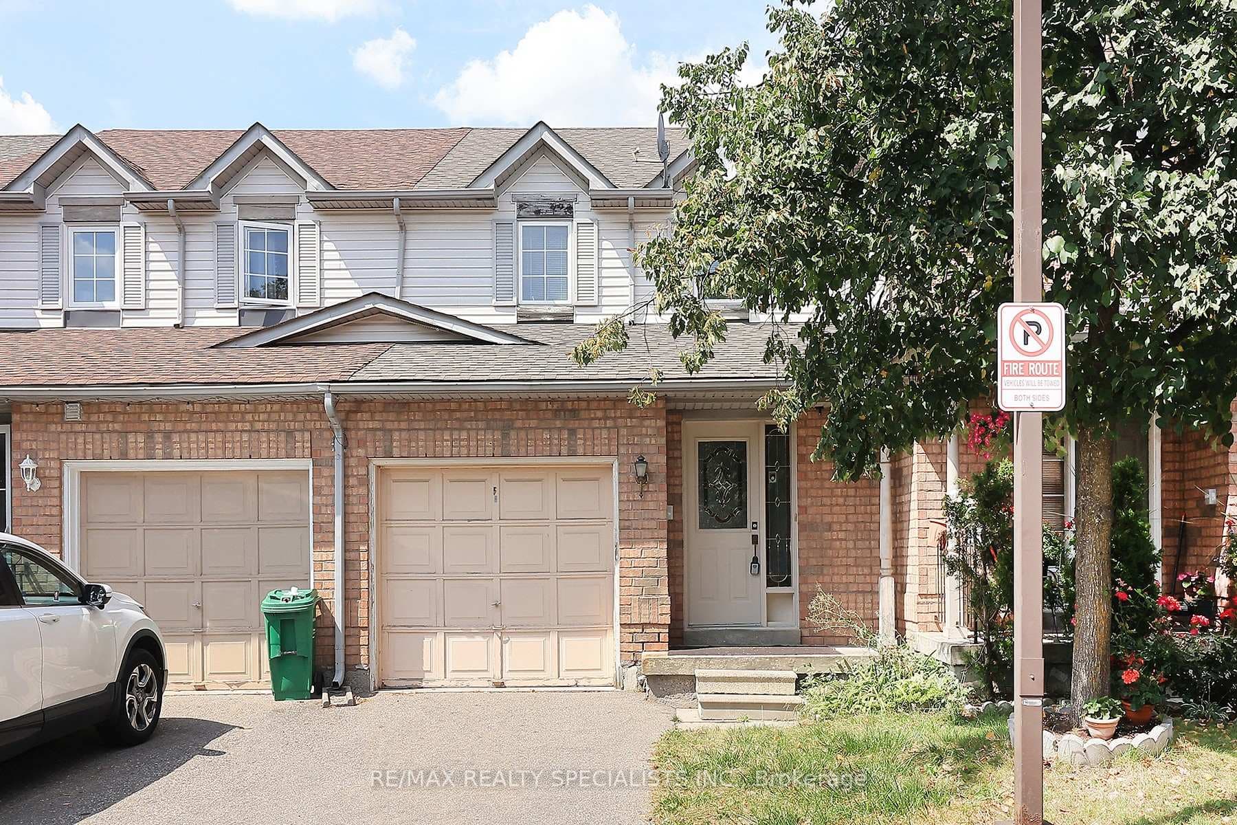 35 MALTA Avenue Unit 5 photo 2