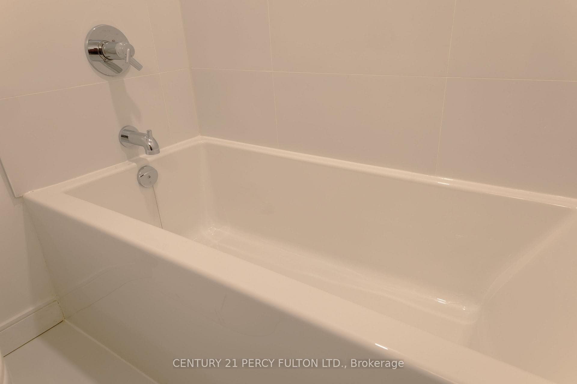 180 Clonmore Drive Unit 13 photo 13