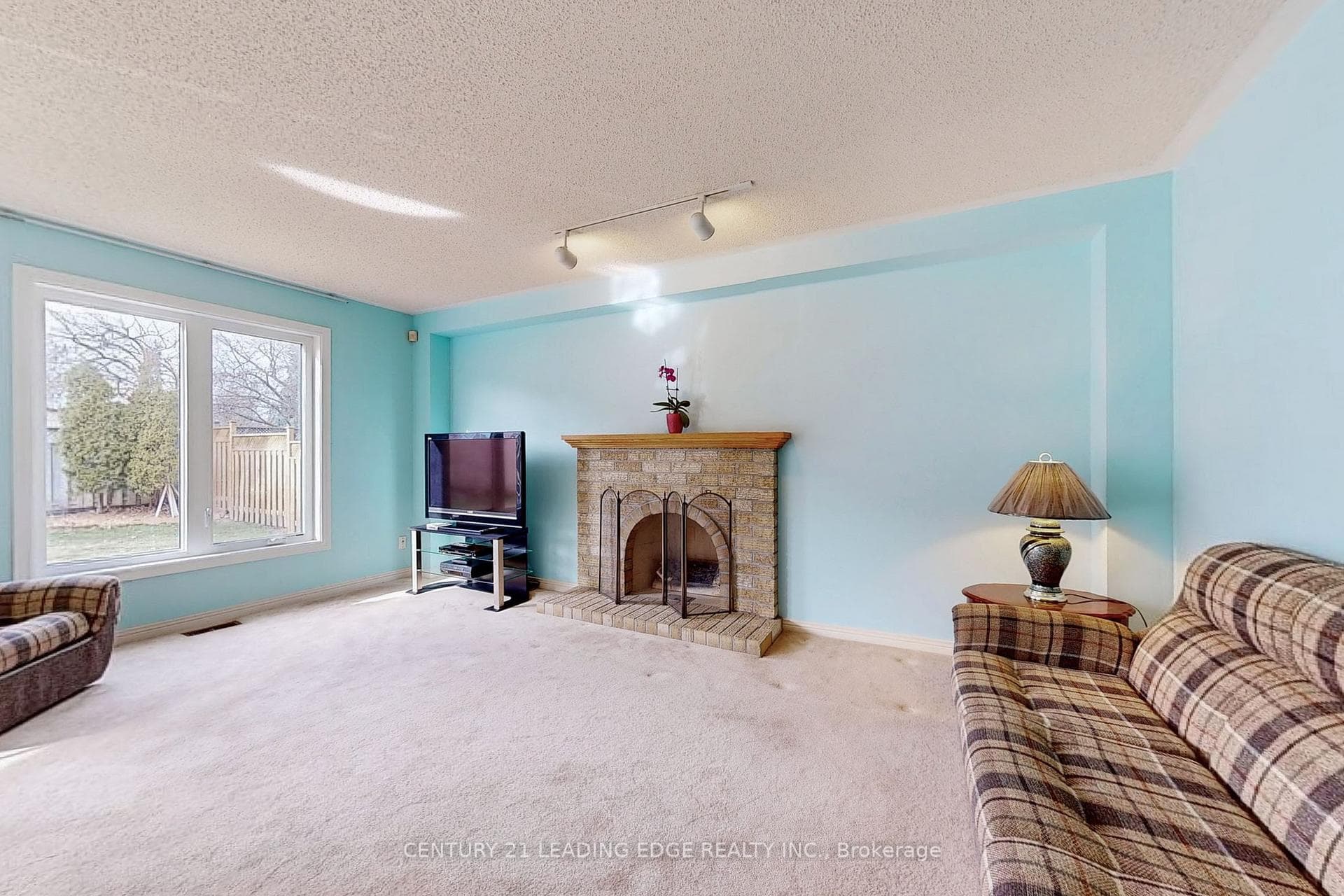 616 CARLTON Road photo 5