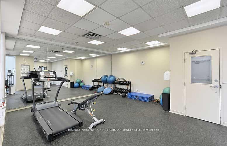 711 Rossland Road Unit 1012 photo 17