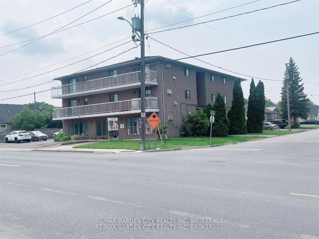 210 PELHAM Road Unit 301 photo 4