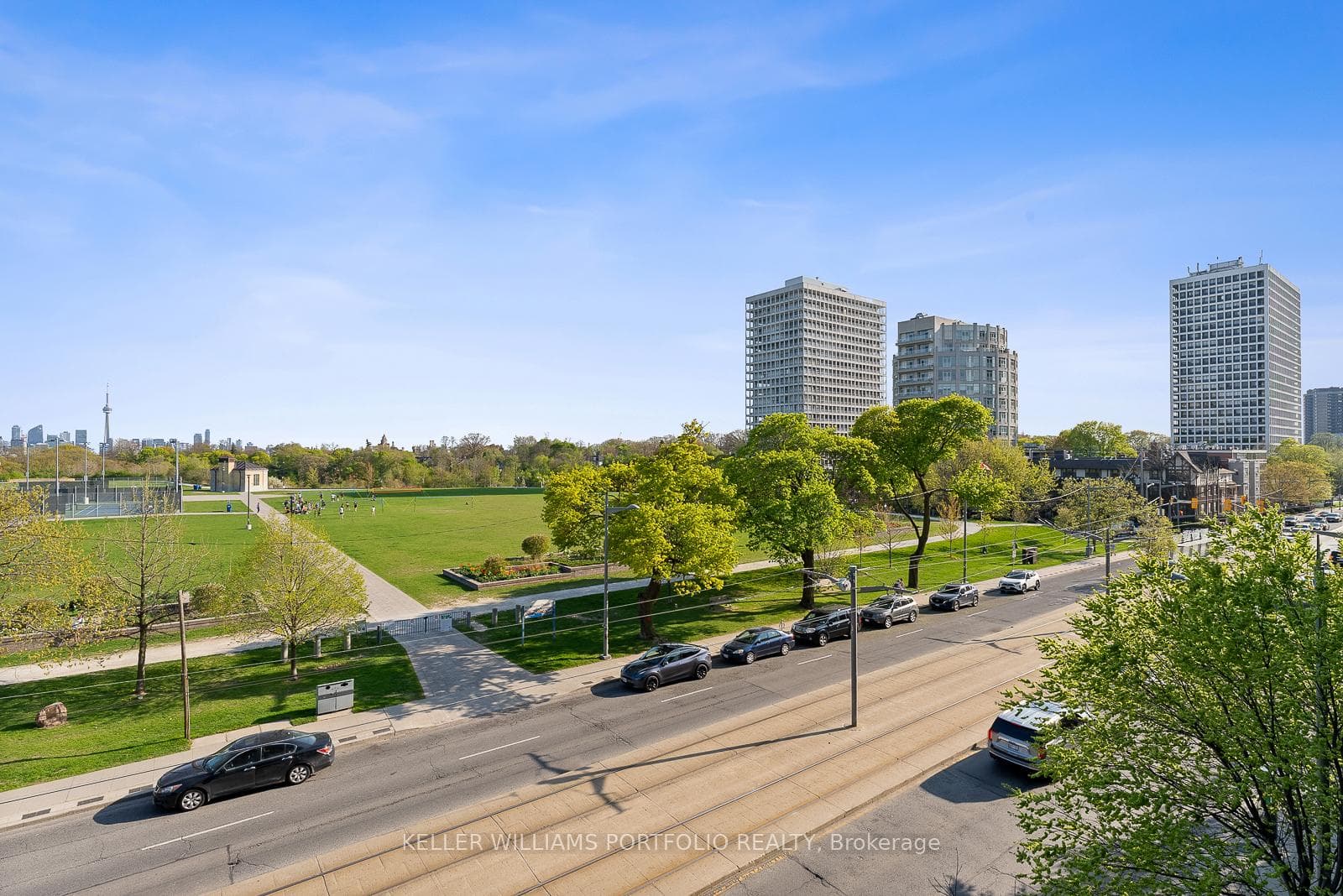 6 Parkwood Avenue Unit 310 photo 33