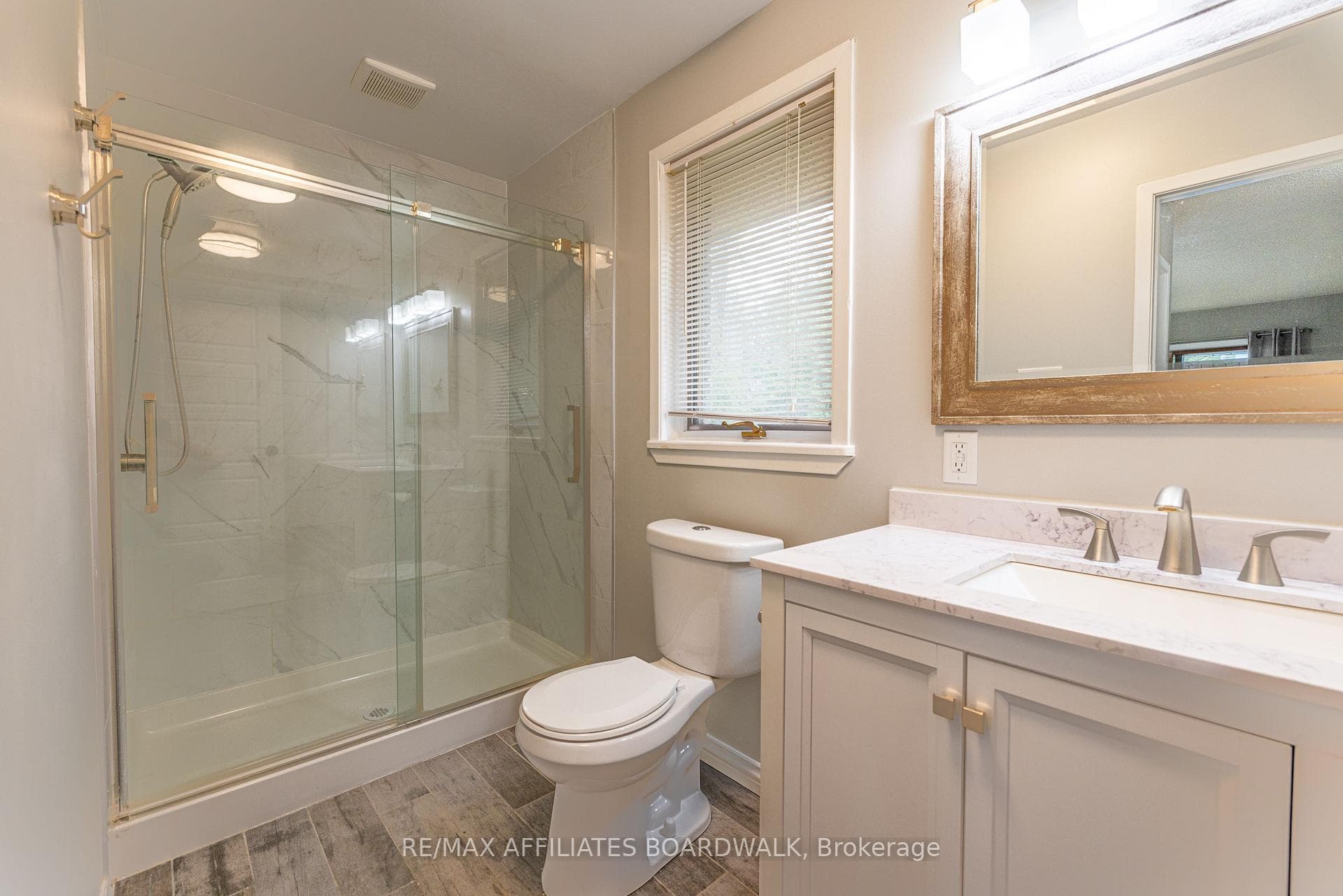 125 Deerfield Drive photo 16