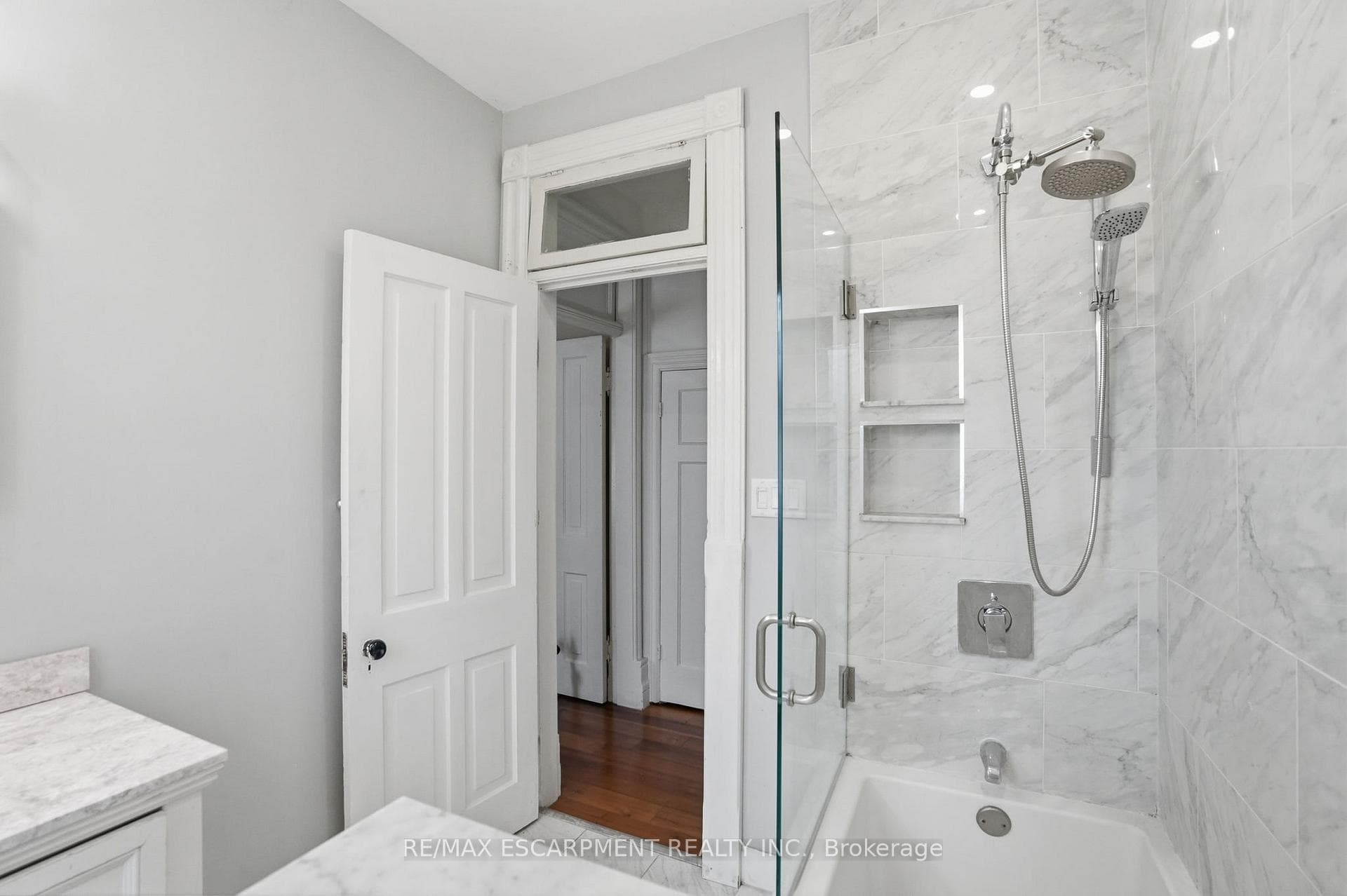 101 Victoria Avenue photo 30