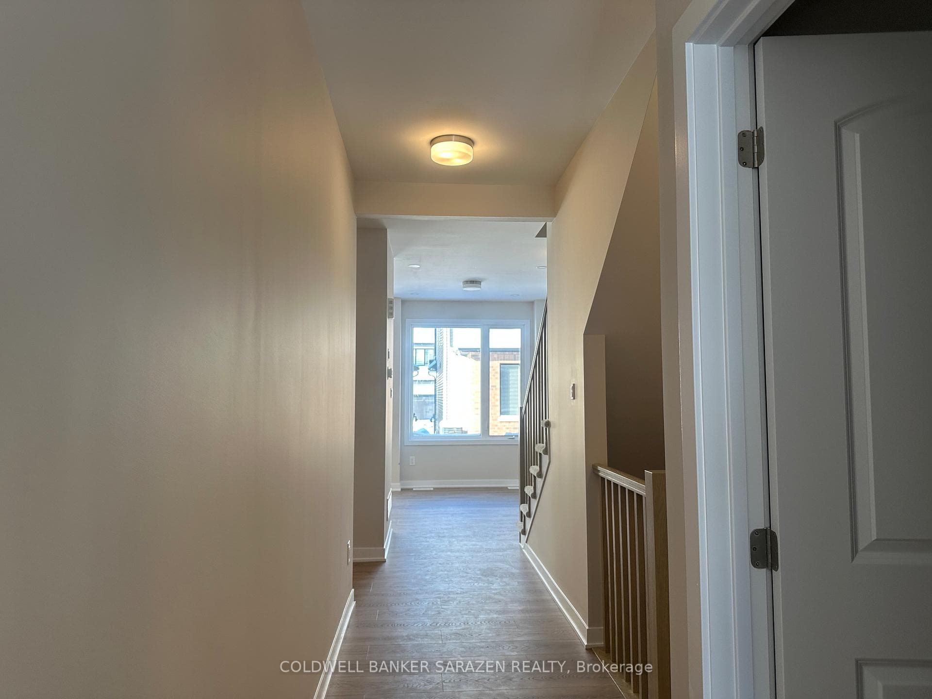 417 Les Emmerson Drive photo 5