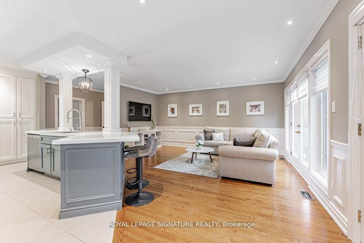 11 Kings Lynn Road photo 8