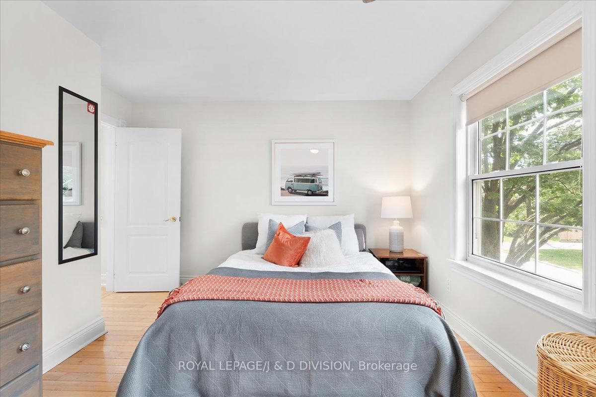 43 Allister Avenue photo 30