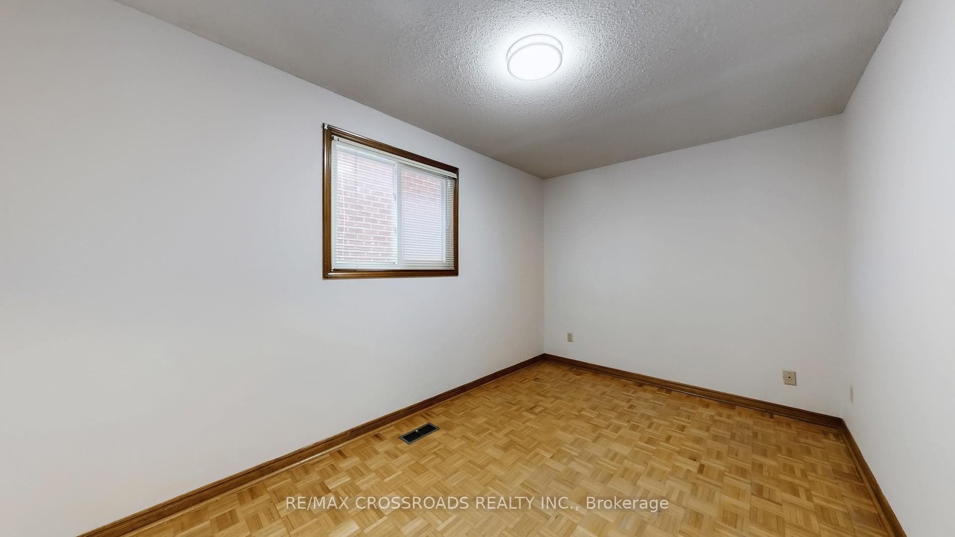 93A Wanstead Avenue photo 31