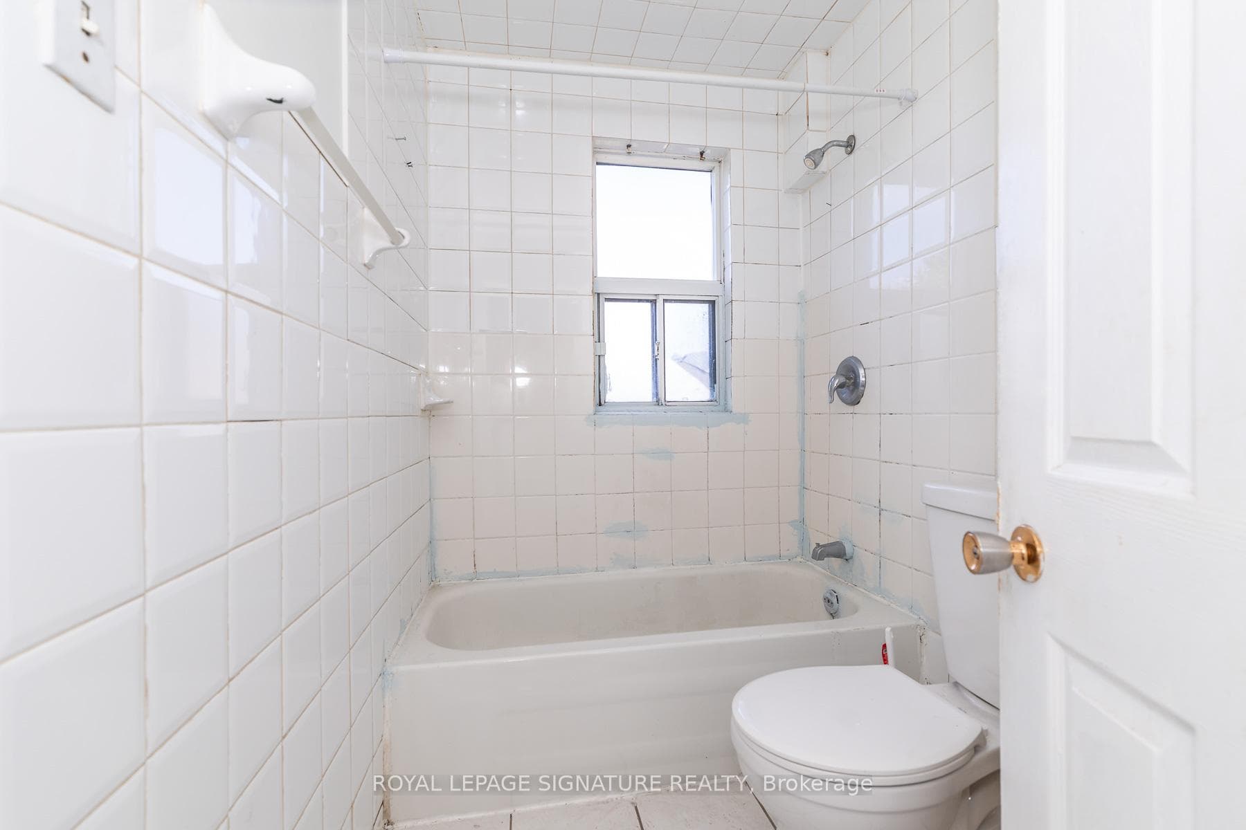 290 Margueretta Street photo 22