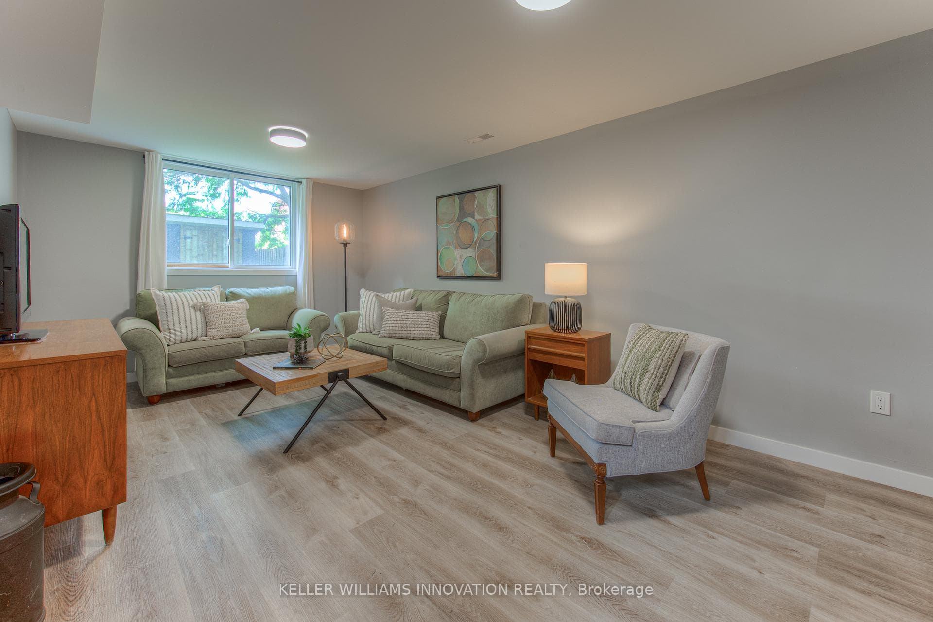 133 Christopher Drive photo 17