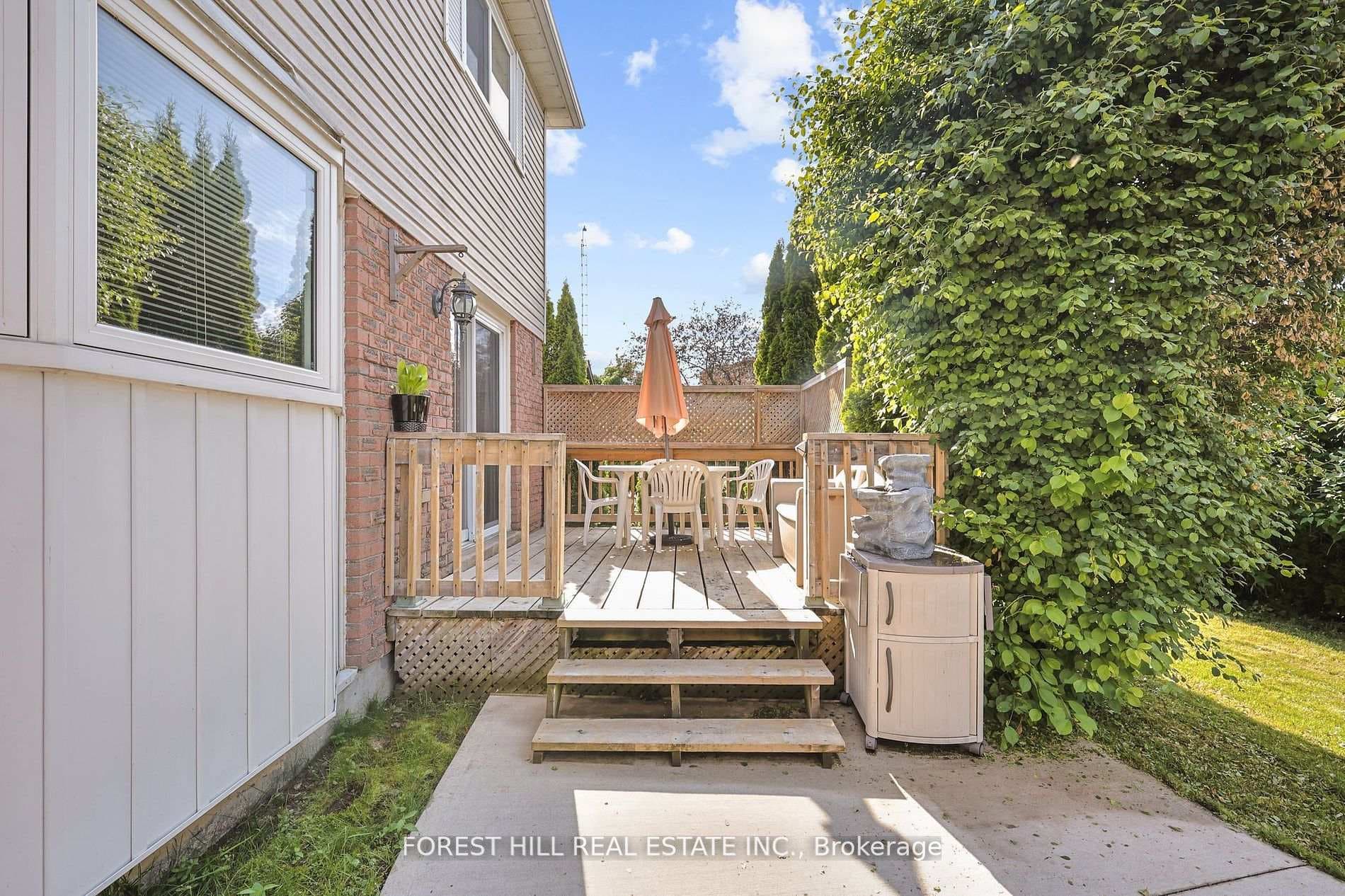20 Upland Drive photo 31